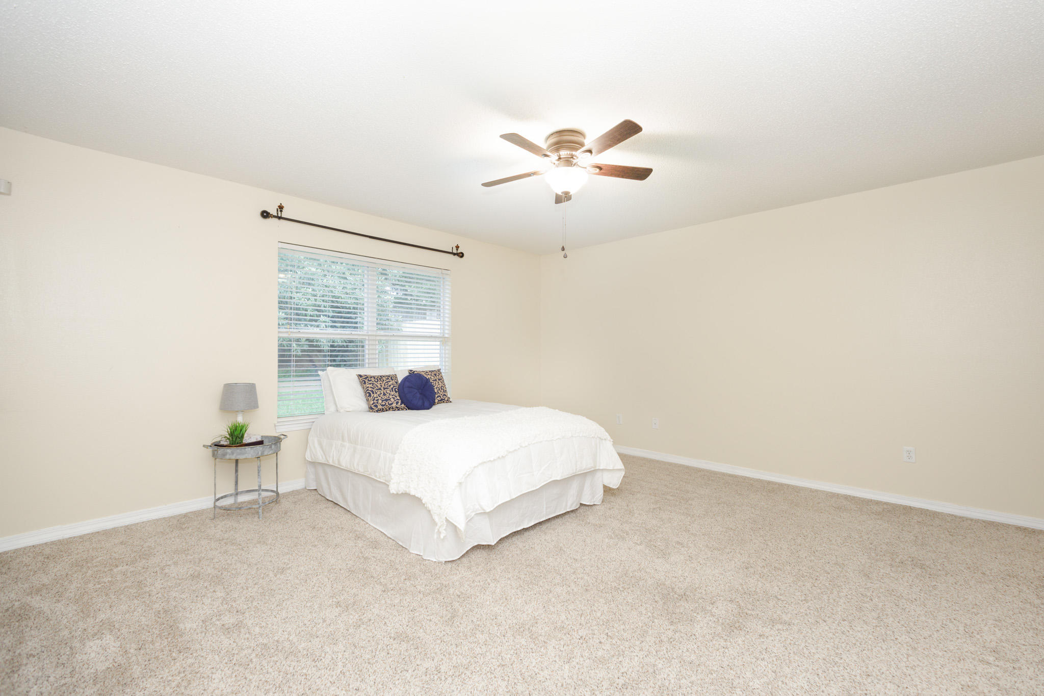 COUNTRYVIEW ESTATES 9TH ADDN - Residential