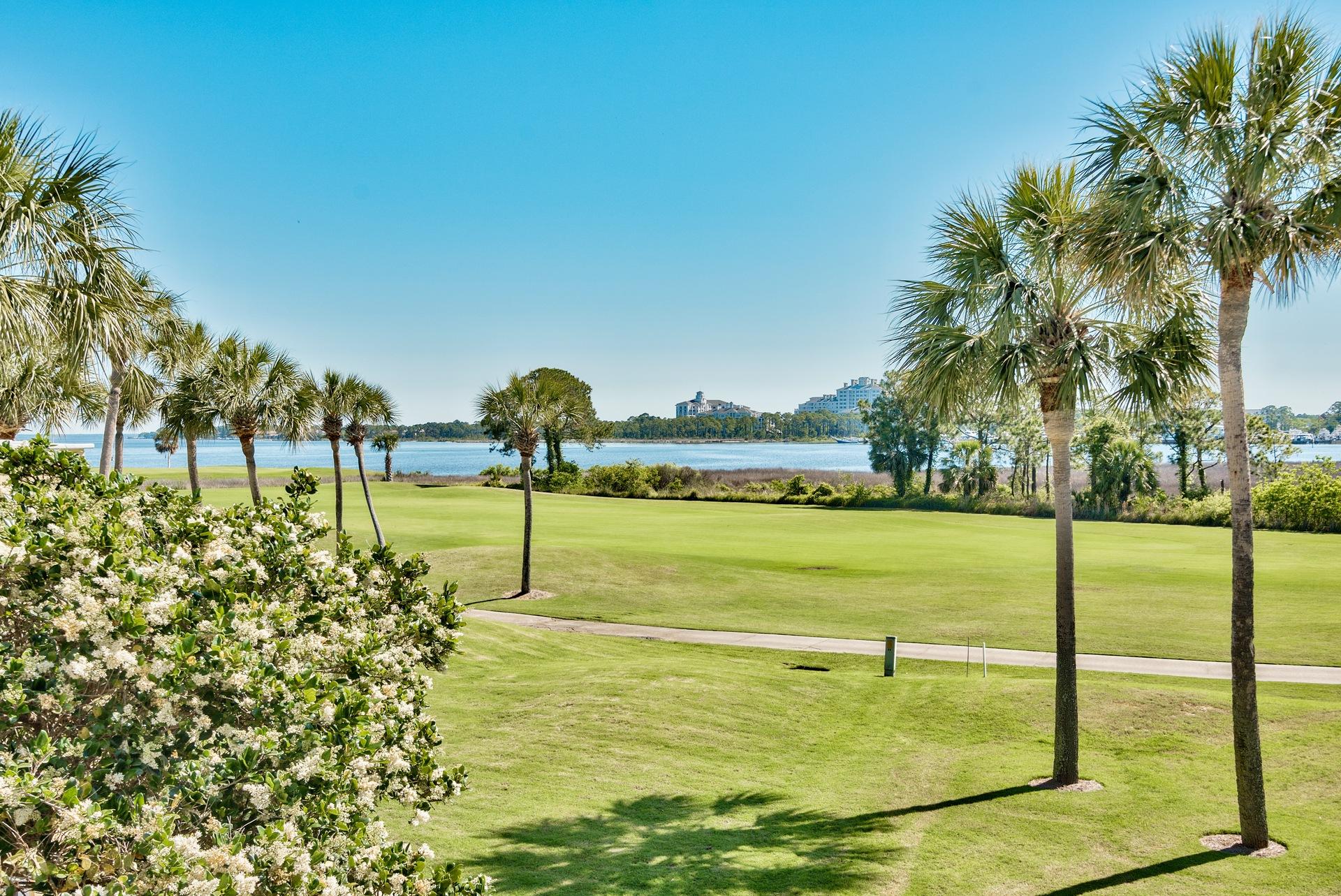 HARBOUR POINT CONDO - Residential