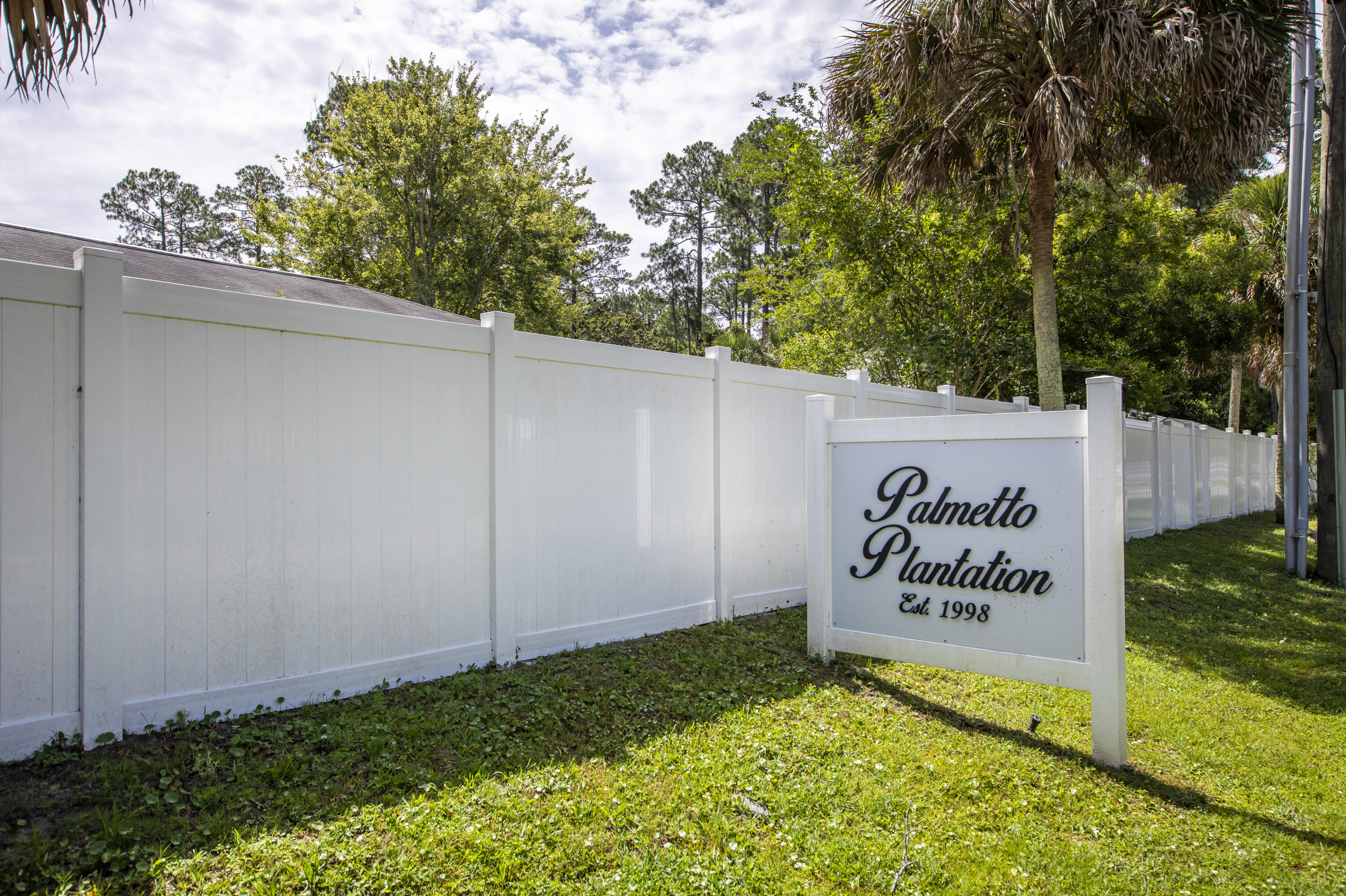 PALMETTO PLANTATION - Residential