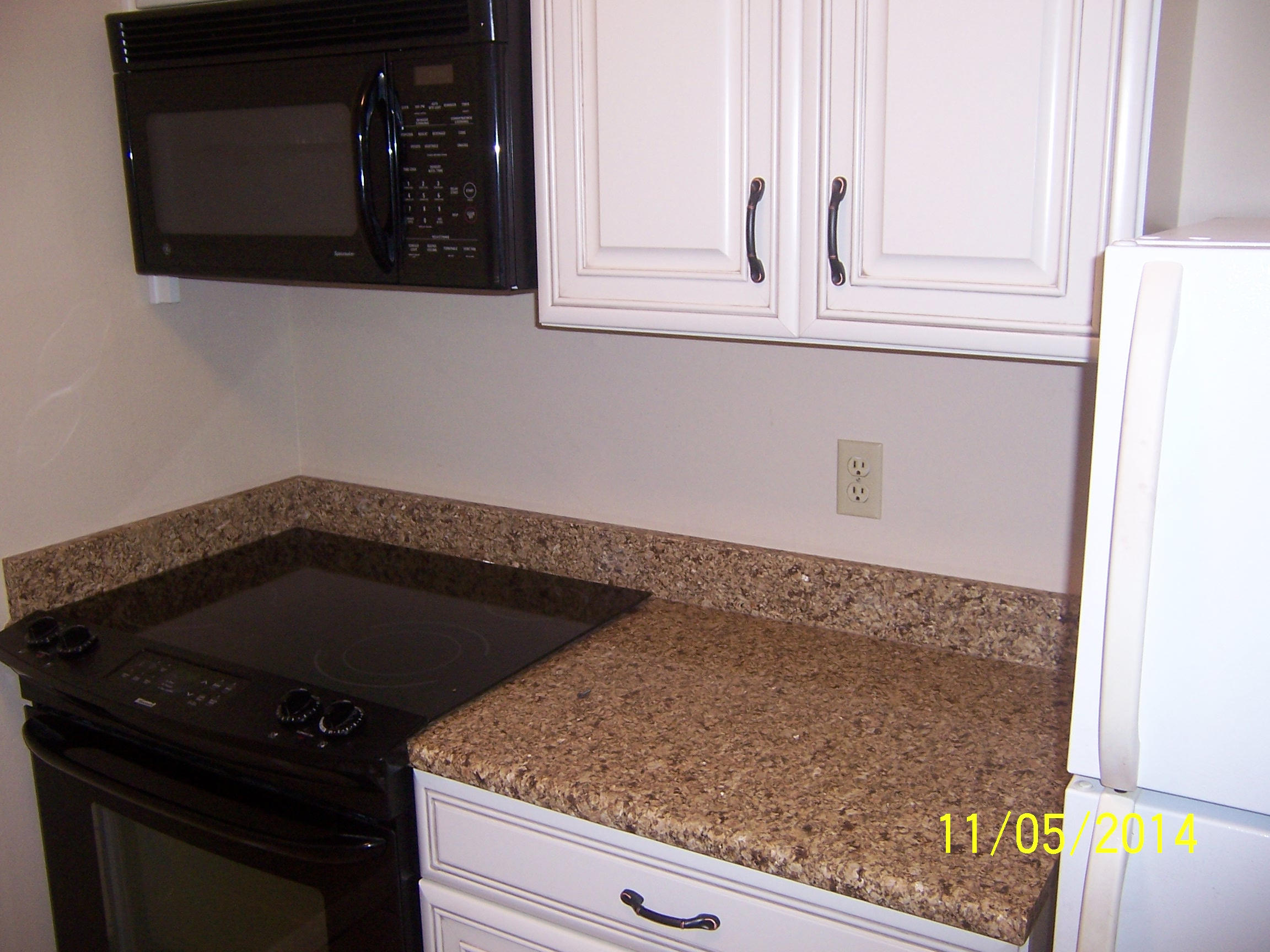 COUNTRY CLUB CONDO - Residential