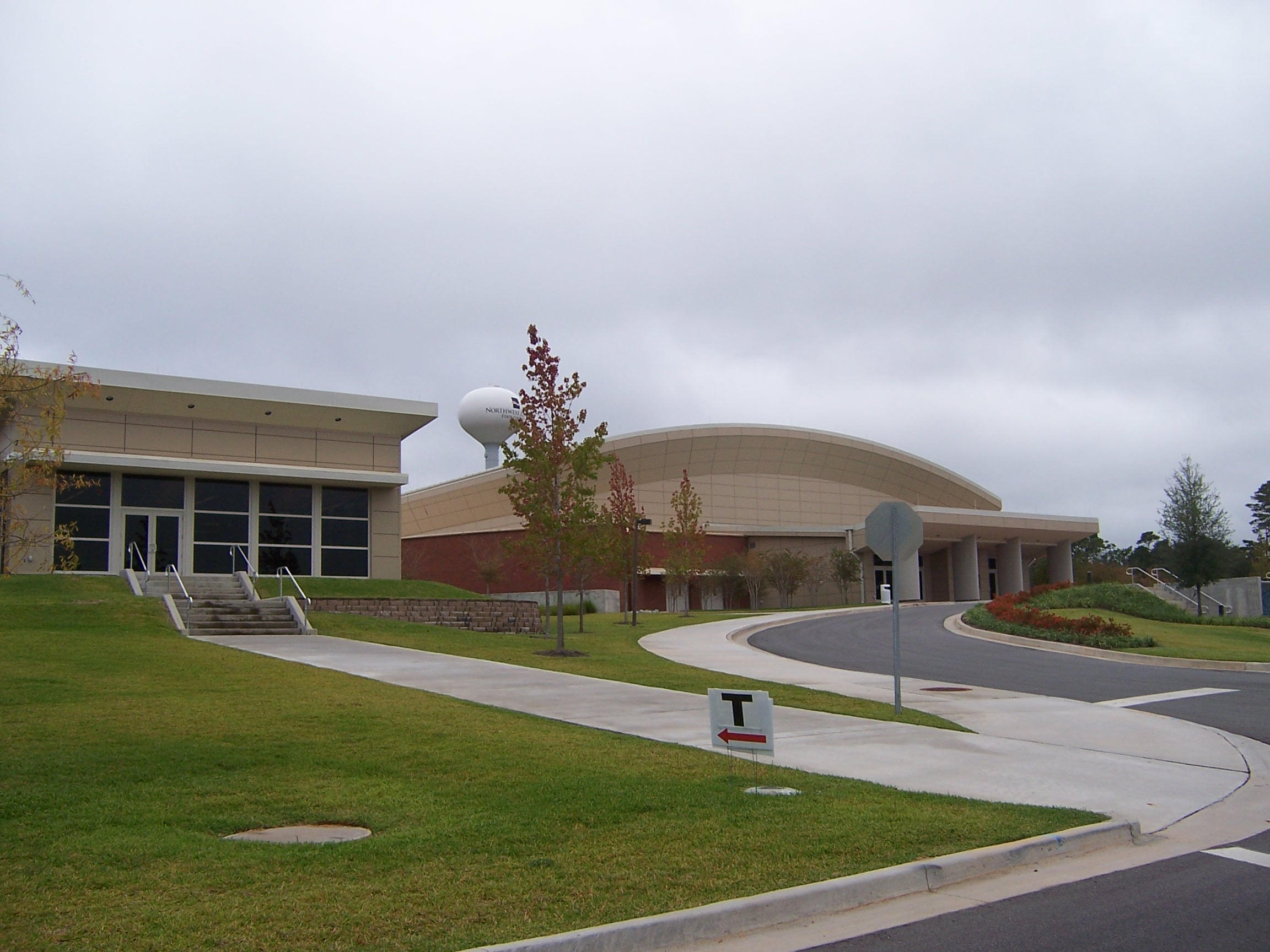 COUNTRY CLUB CONDO - Residential