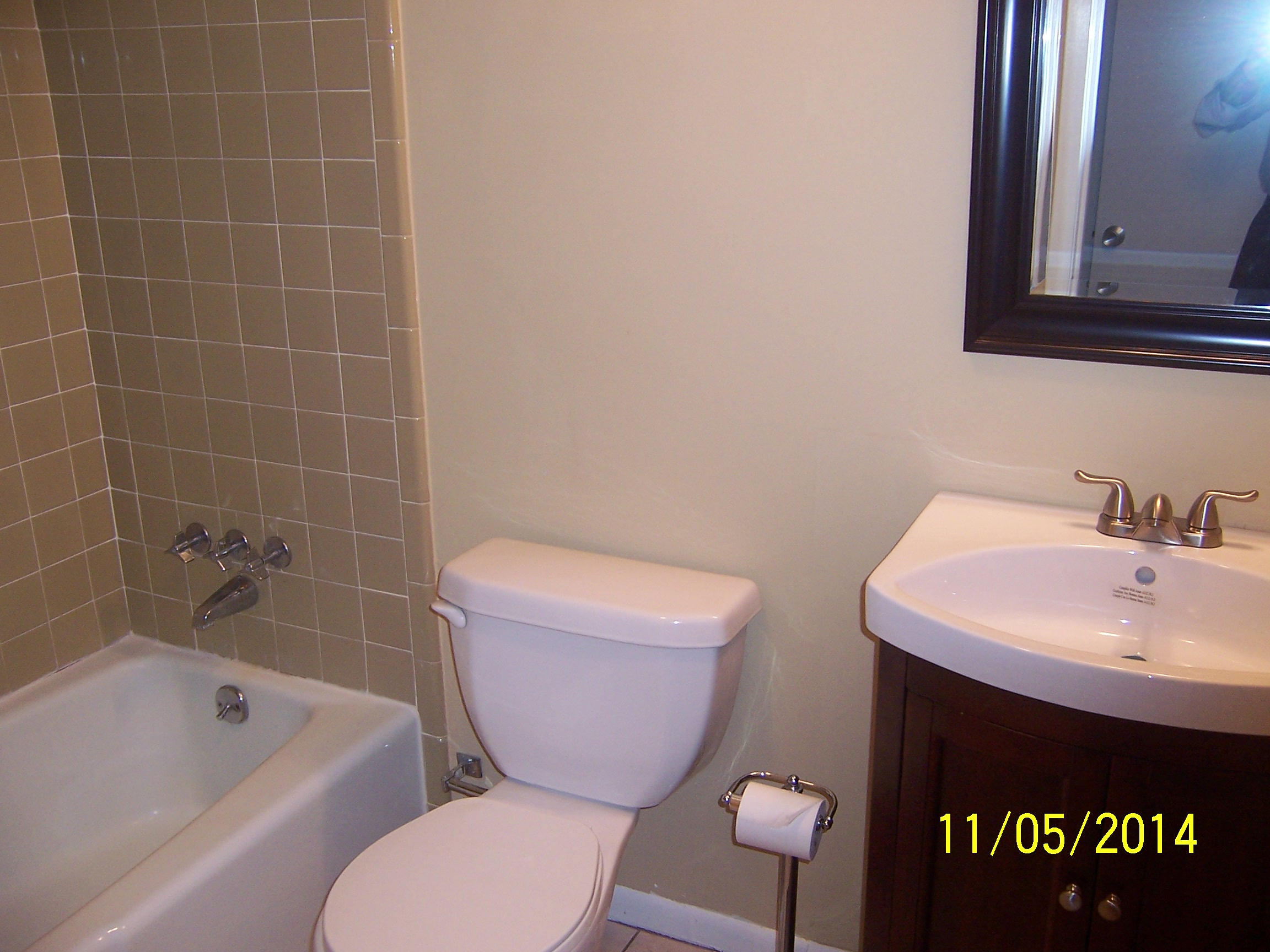 COUNTRY CLUB CONDO - Residential