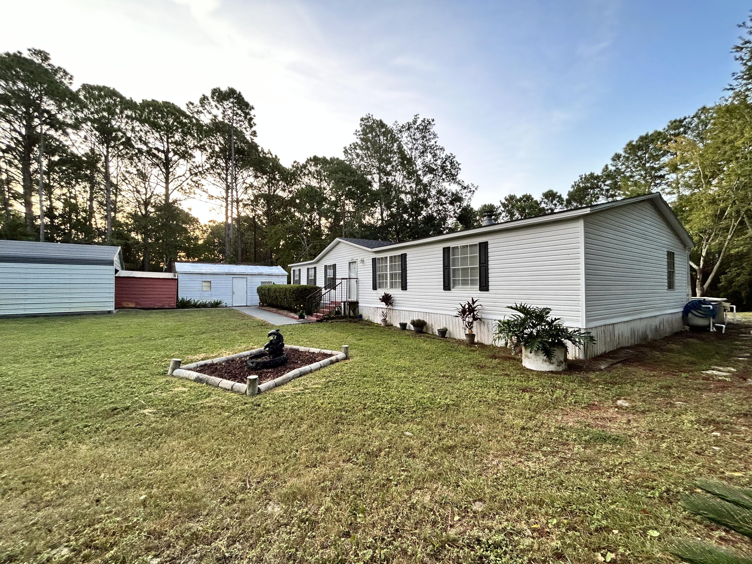 WYNNEHAVEN BEACH ESTATES - Residential