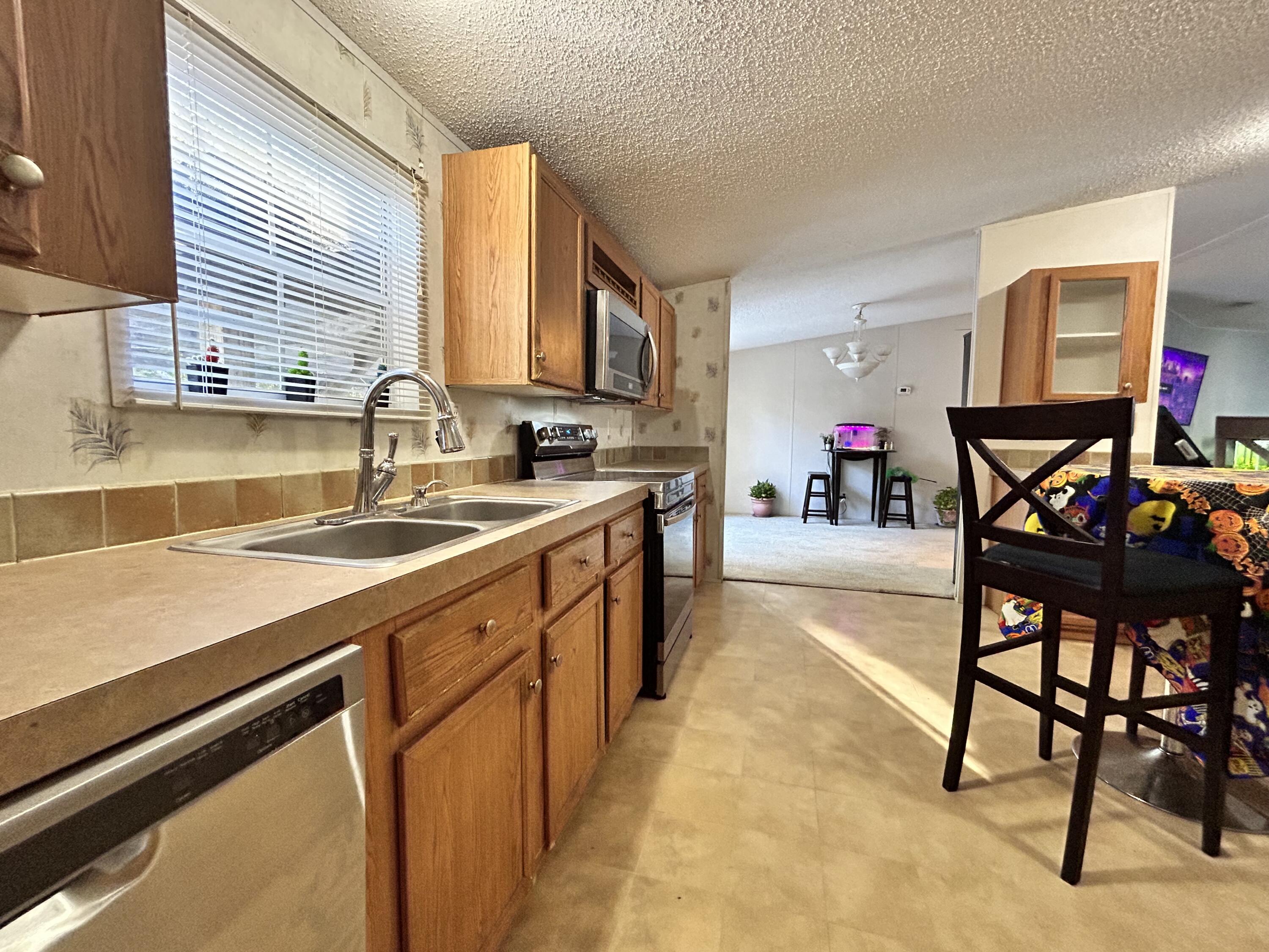 WYNNEHAVEN BEACH ESTATES - Residential