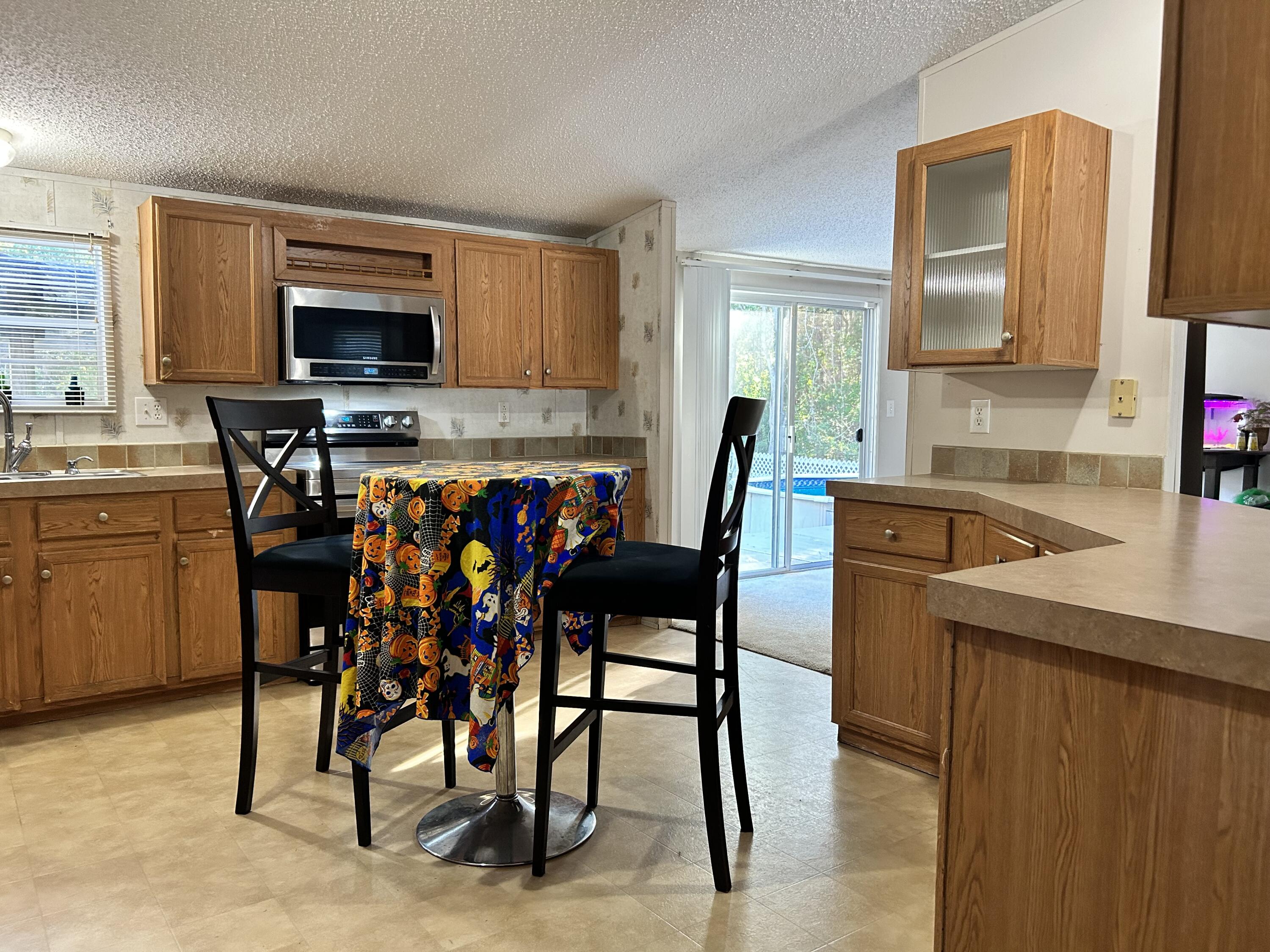 WYNNEHAVEN BEACH ESTATES - Residential