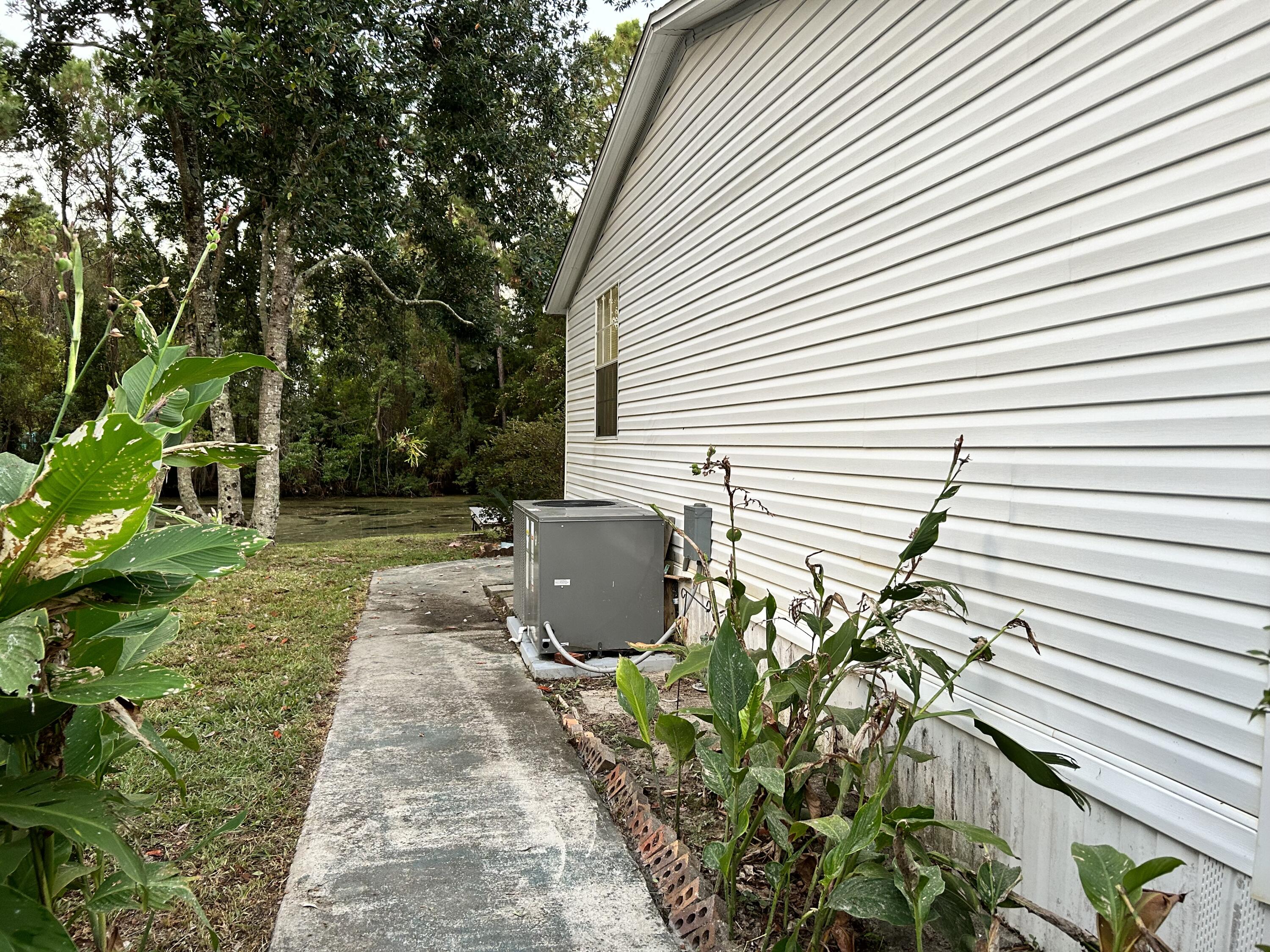 WYNNEHAVEN BEACH ESTATES - Residential