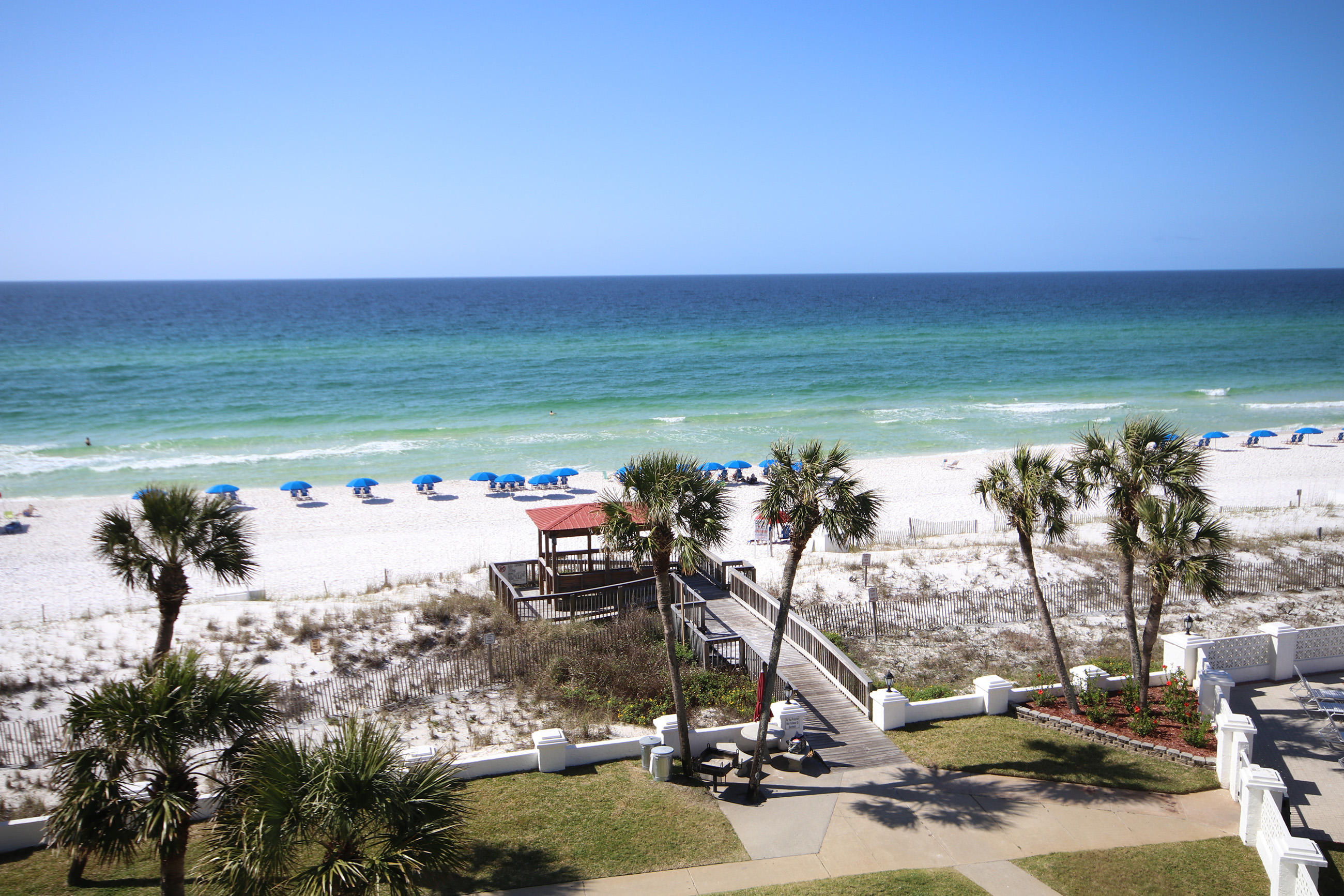 EL MATADOR CONDO - Residential