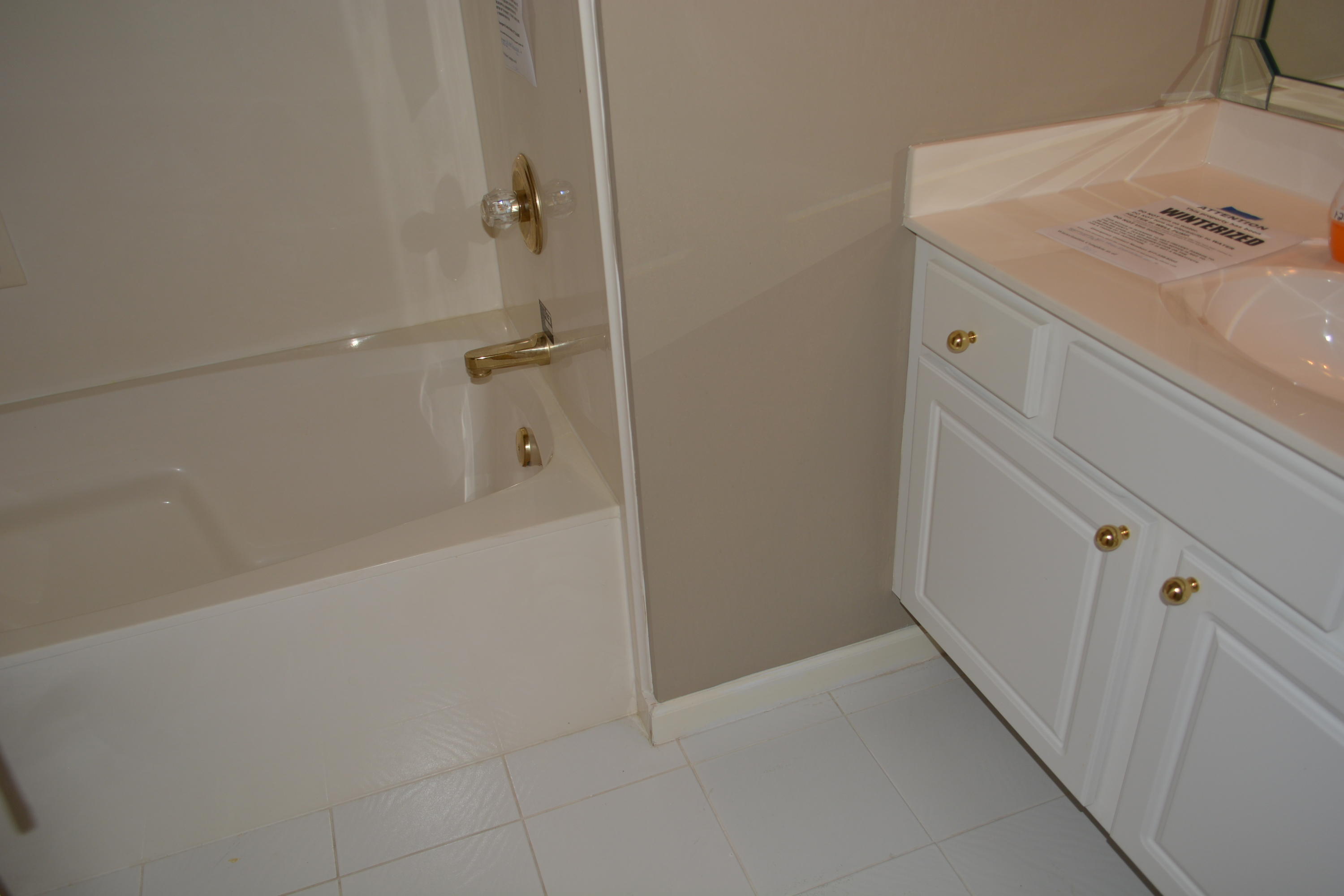 GARNIERS CAY T/H - Residential