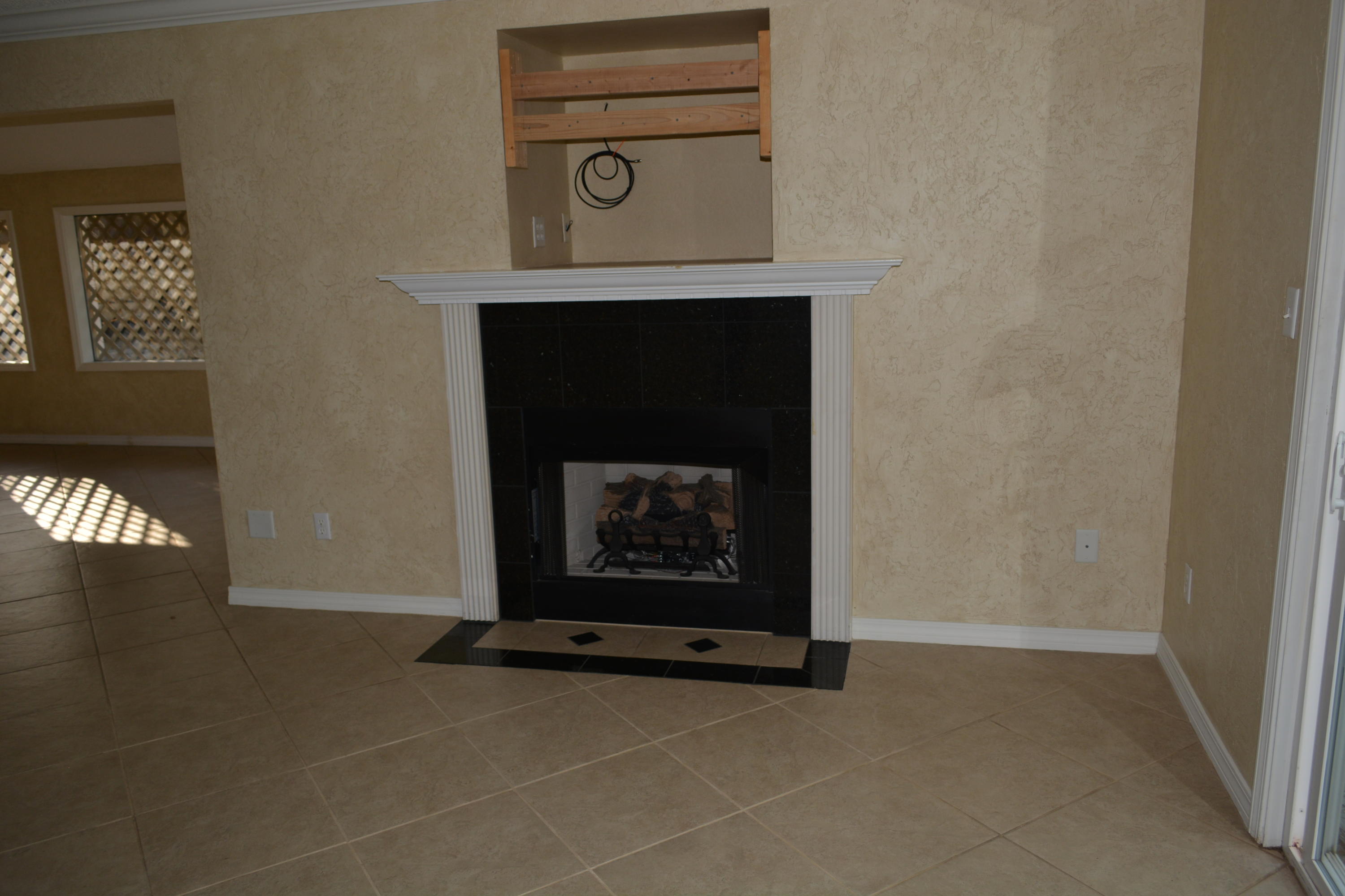 GARNIERS CAY T/H - Residential