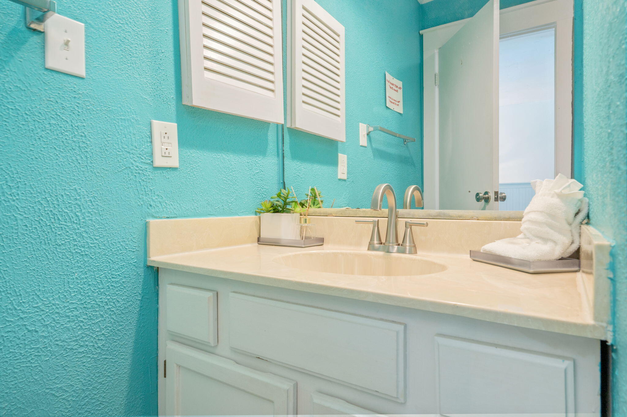 SEAWINDS T/H - Residential