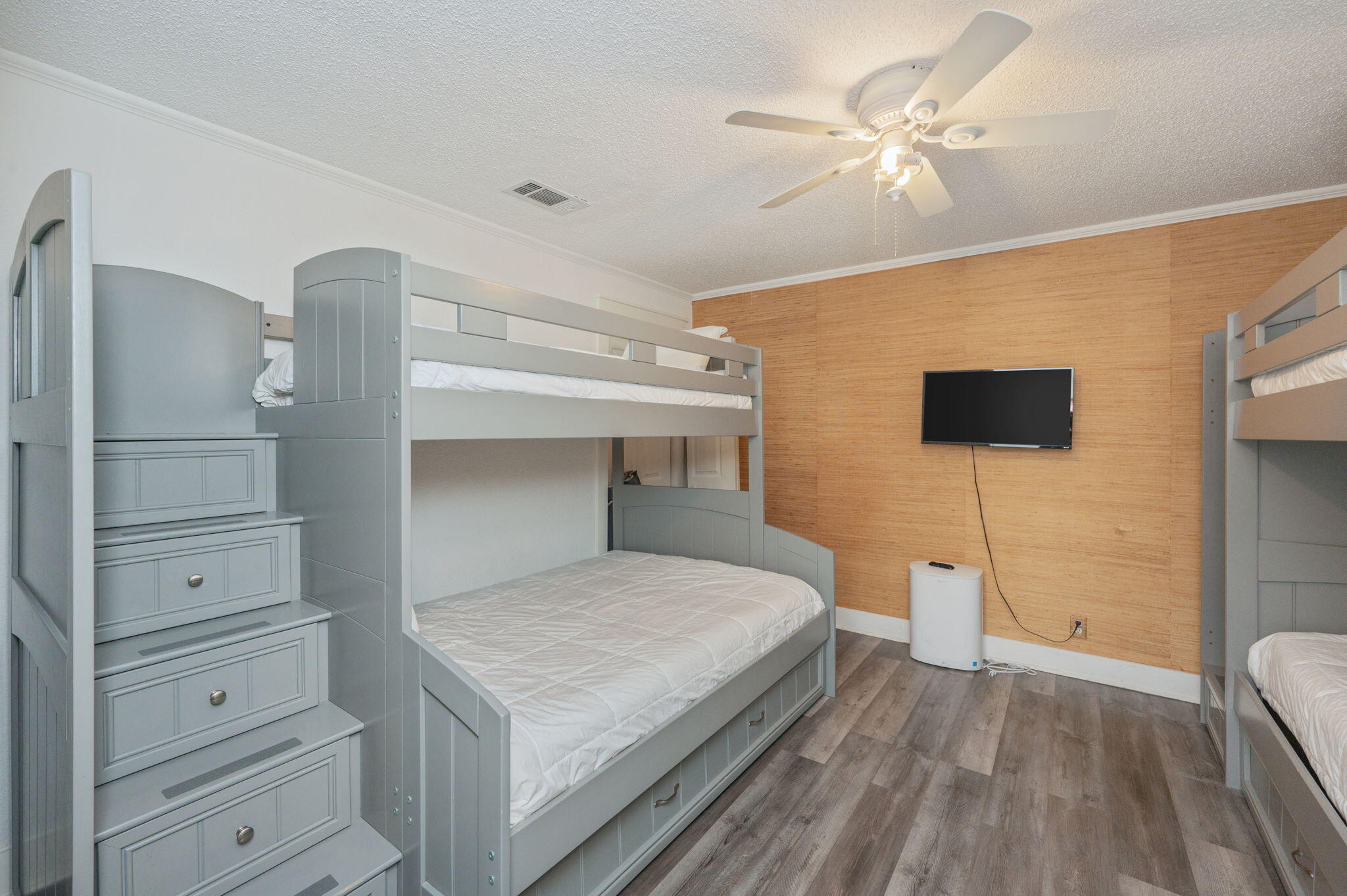 SEAWINDS T/H - Residential