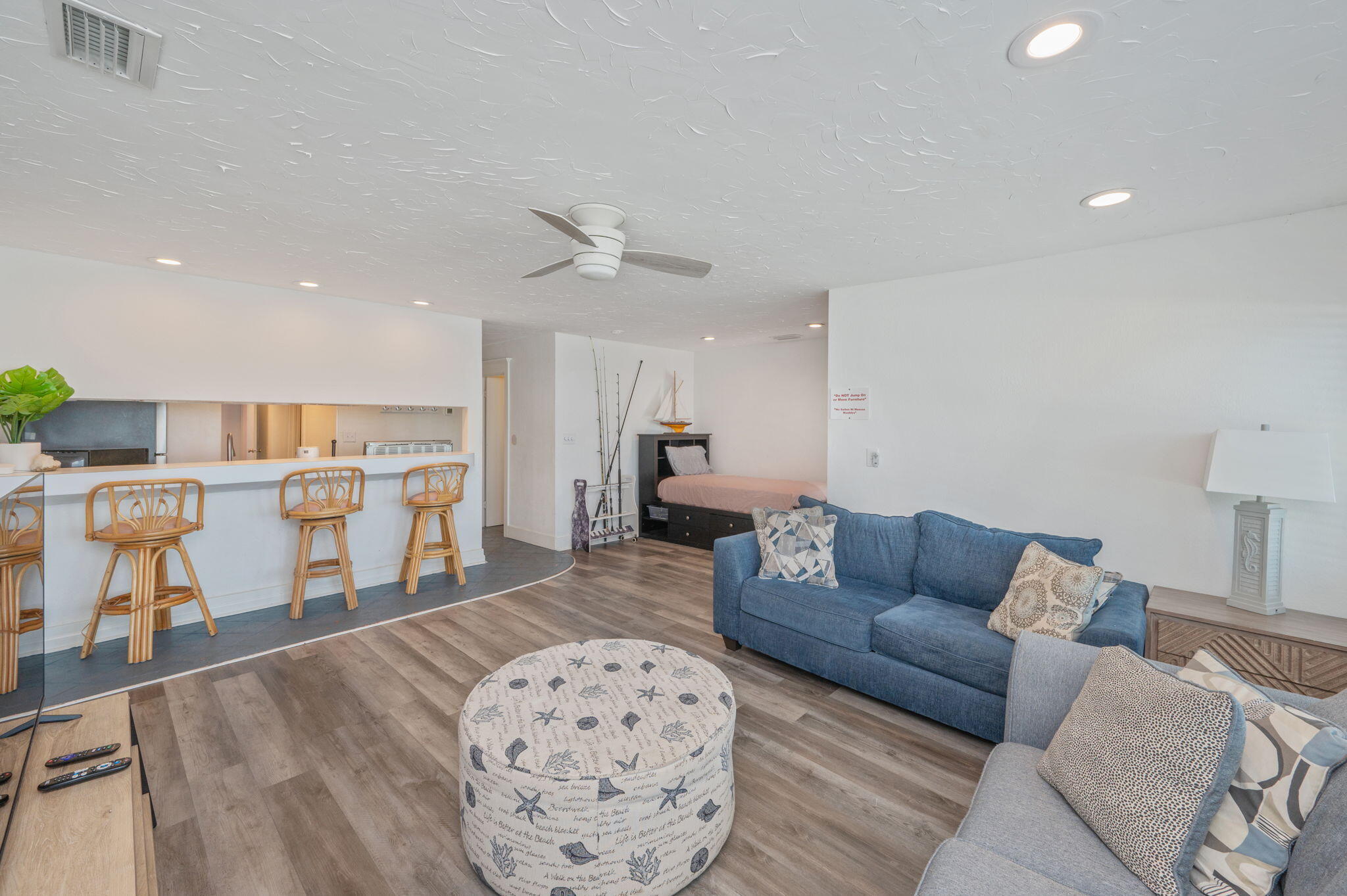 SEAWINDS T/H - Residential