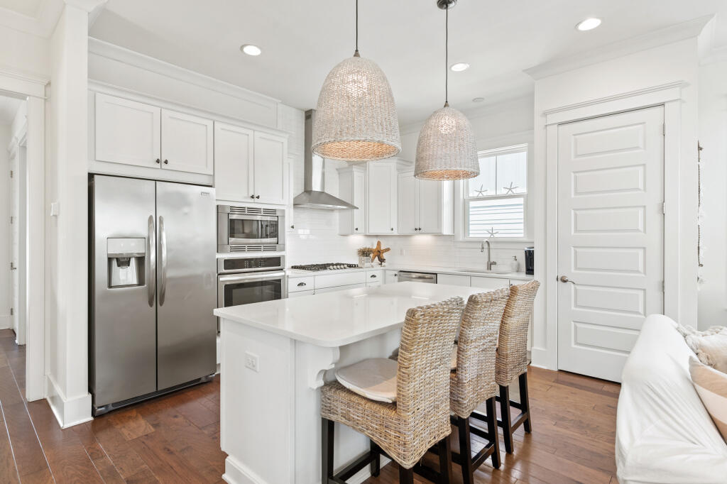 HIGHLAND PARKS AT BLUE MOUNTAIN BEACH - Residential