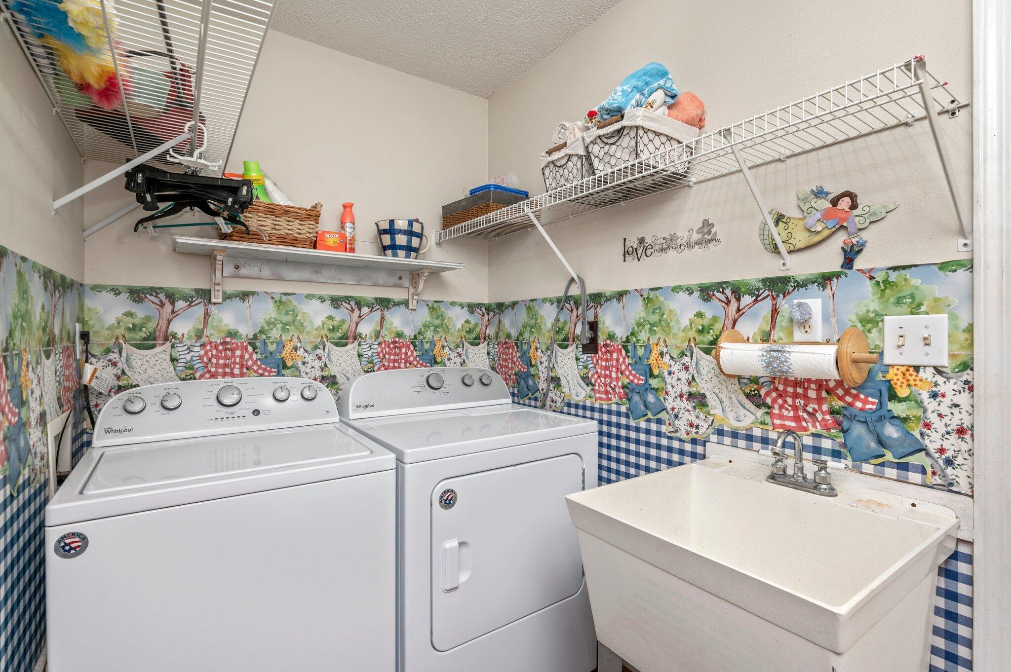 LAKEPOINT S/D PH 1 - Residential