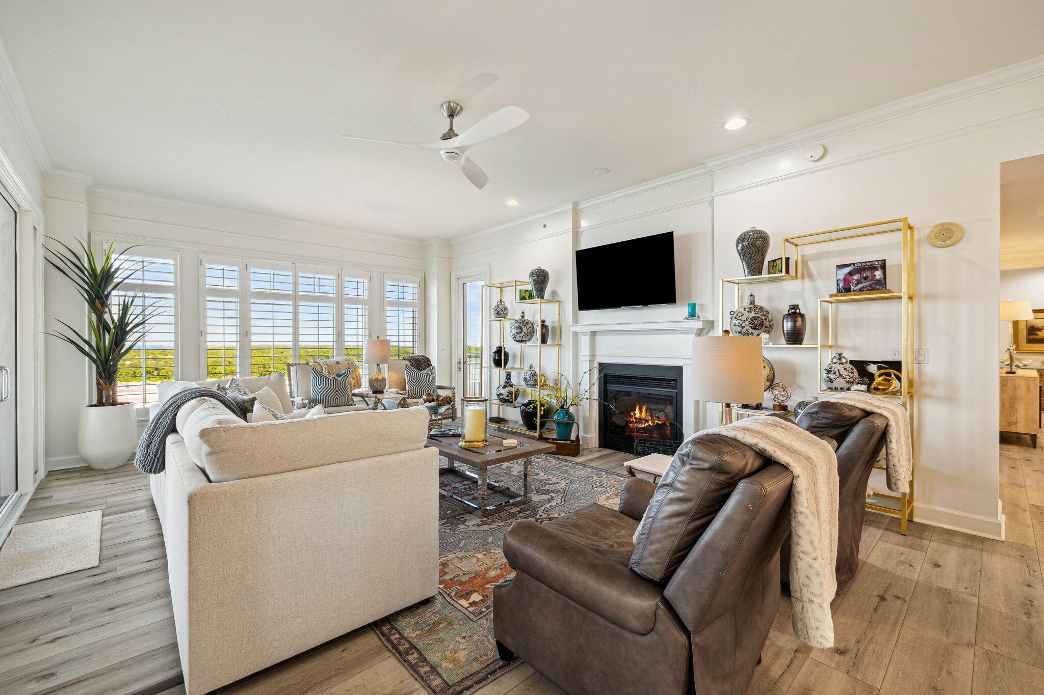 ONE WATER PLACE - Residential
