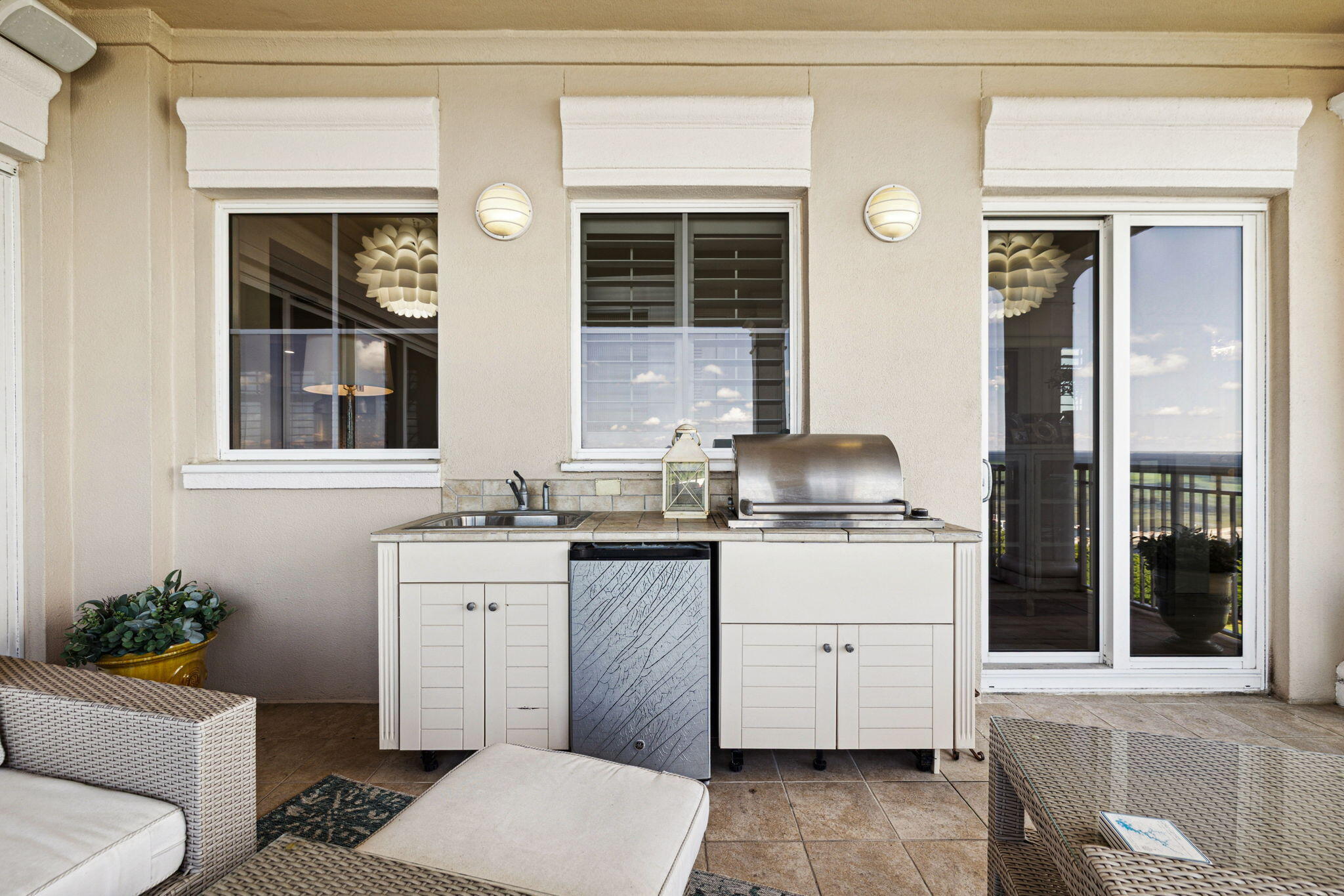 ONE WATER PLACE - Residential
