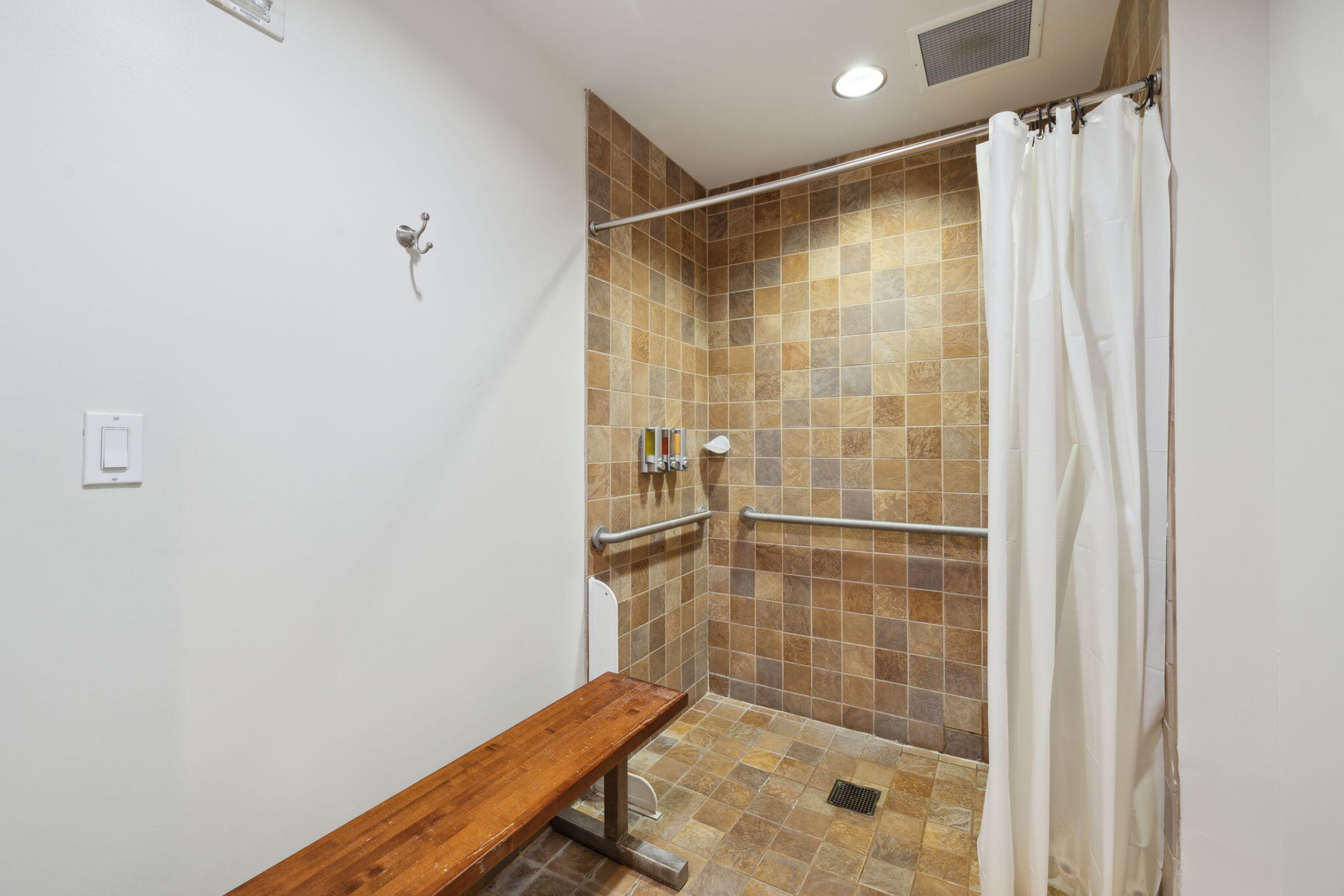 ONE WATER PLACE - Residential