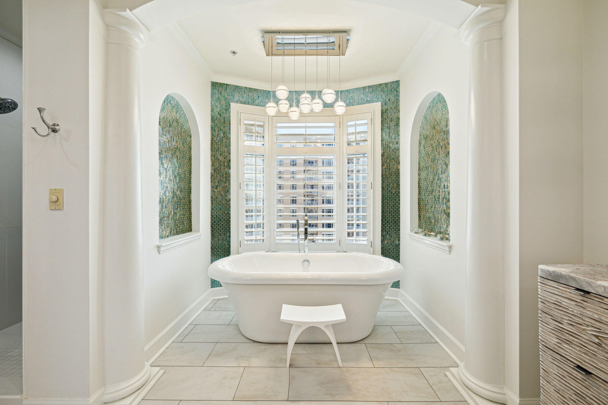 ONE WATER PLACE - Residential