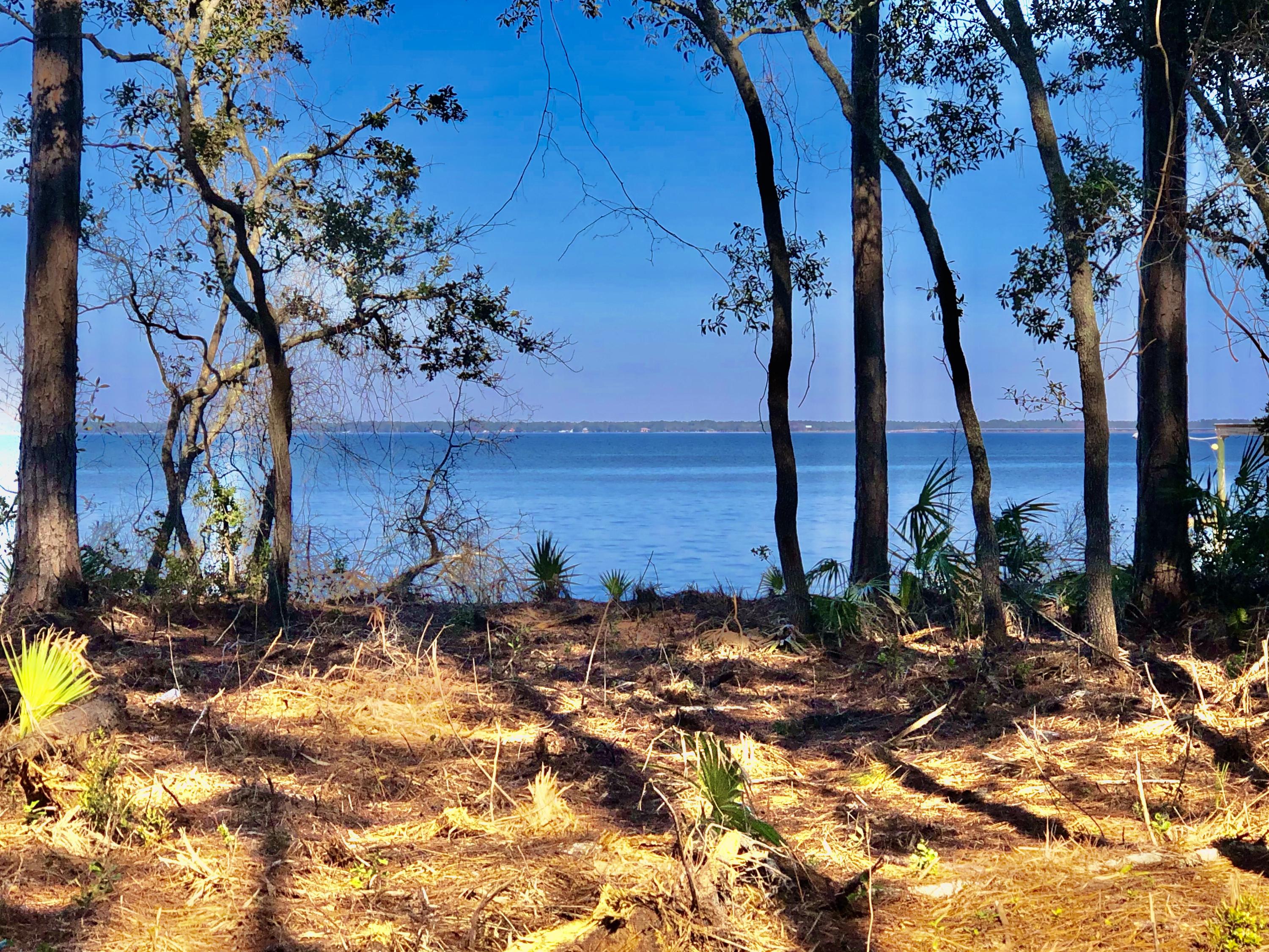 BAY PINE SHORES - Land