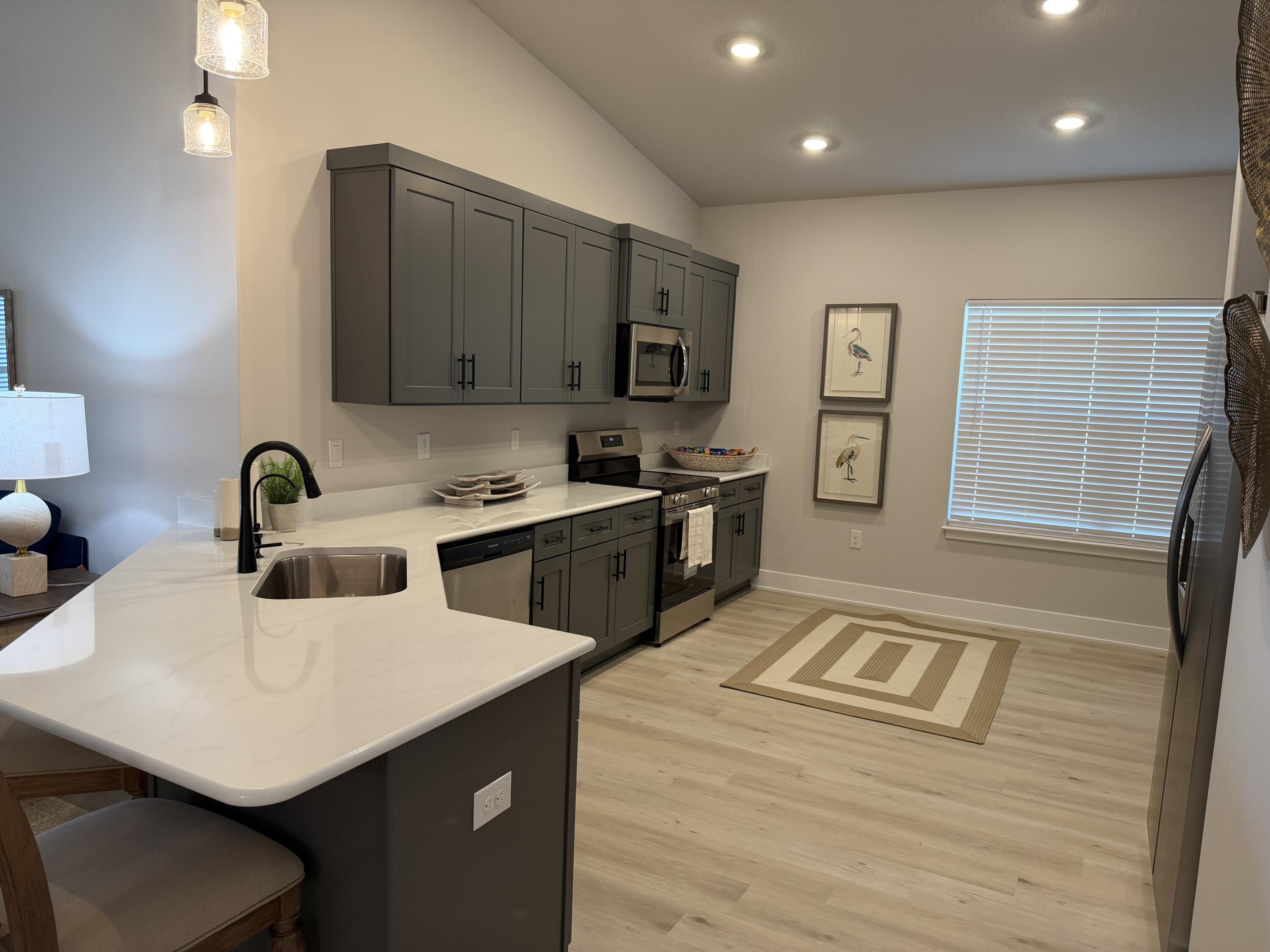 THE BLUFFS AT LAFAYETTE - Residential