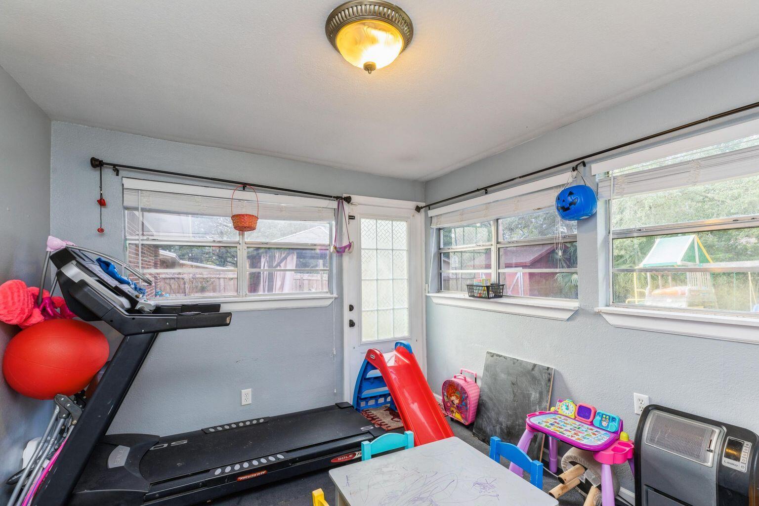 COLONY ESTATES 2ND ADDN - Residential