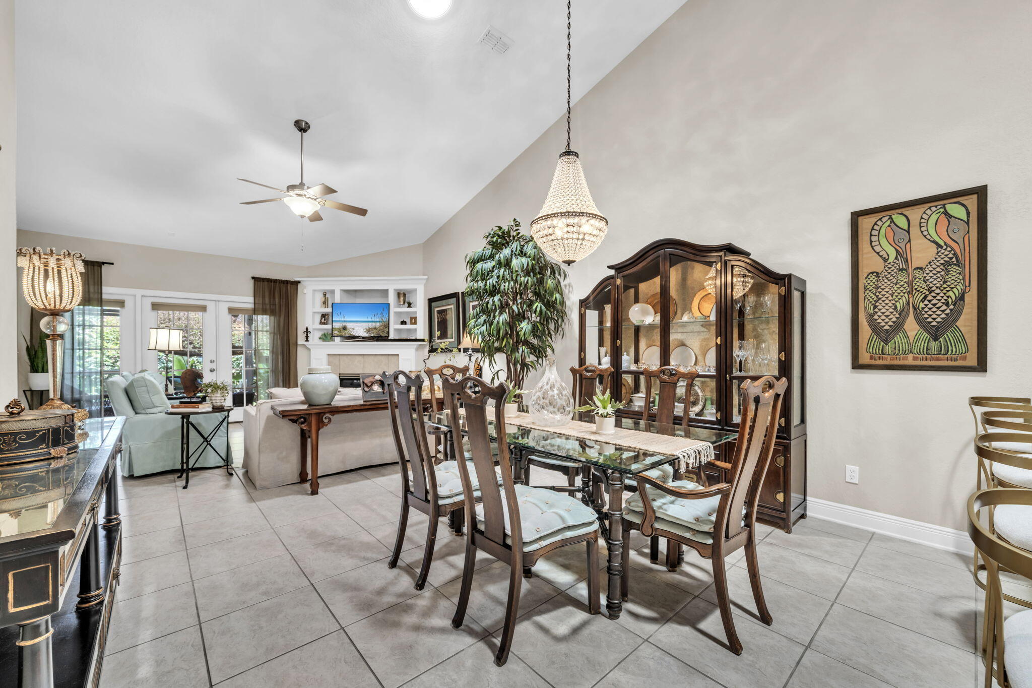 DIAMOND LAKES - Residential
