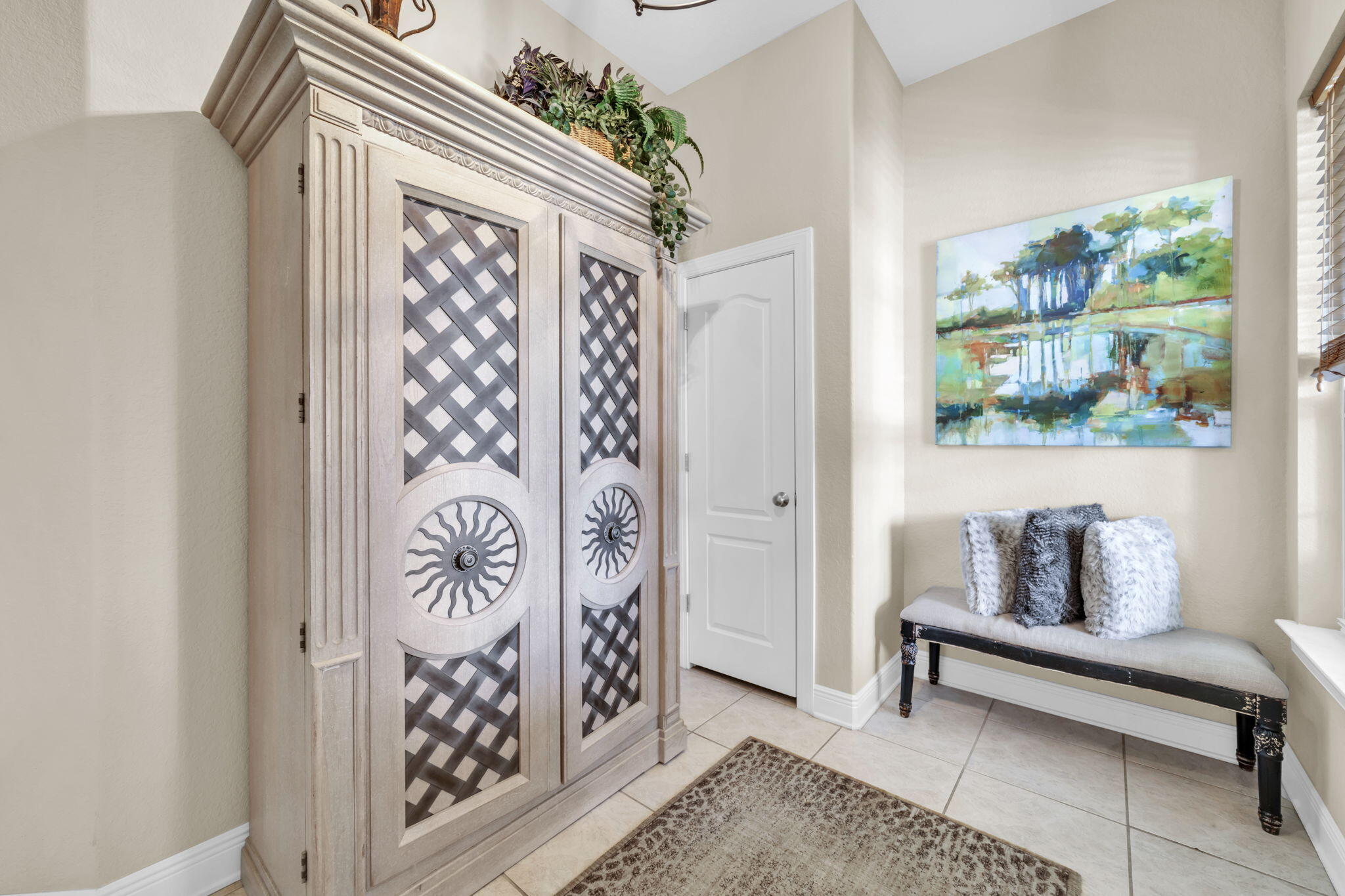 DIAMOND LAKES - Residential