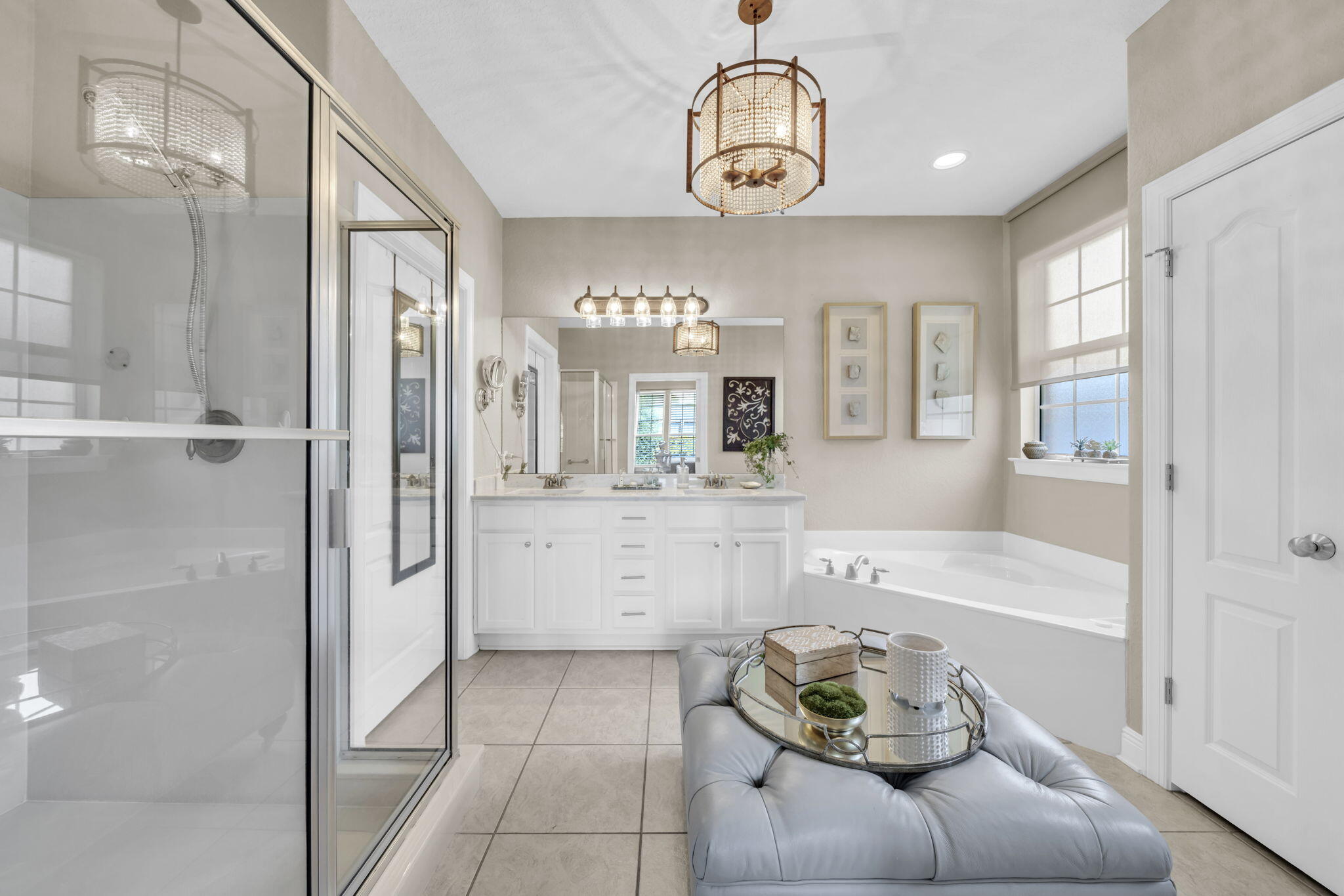 DIAMOND LAKES - Residential