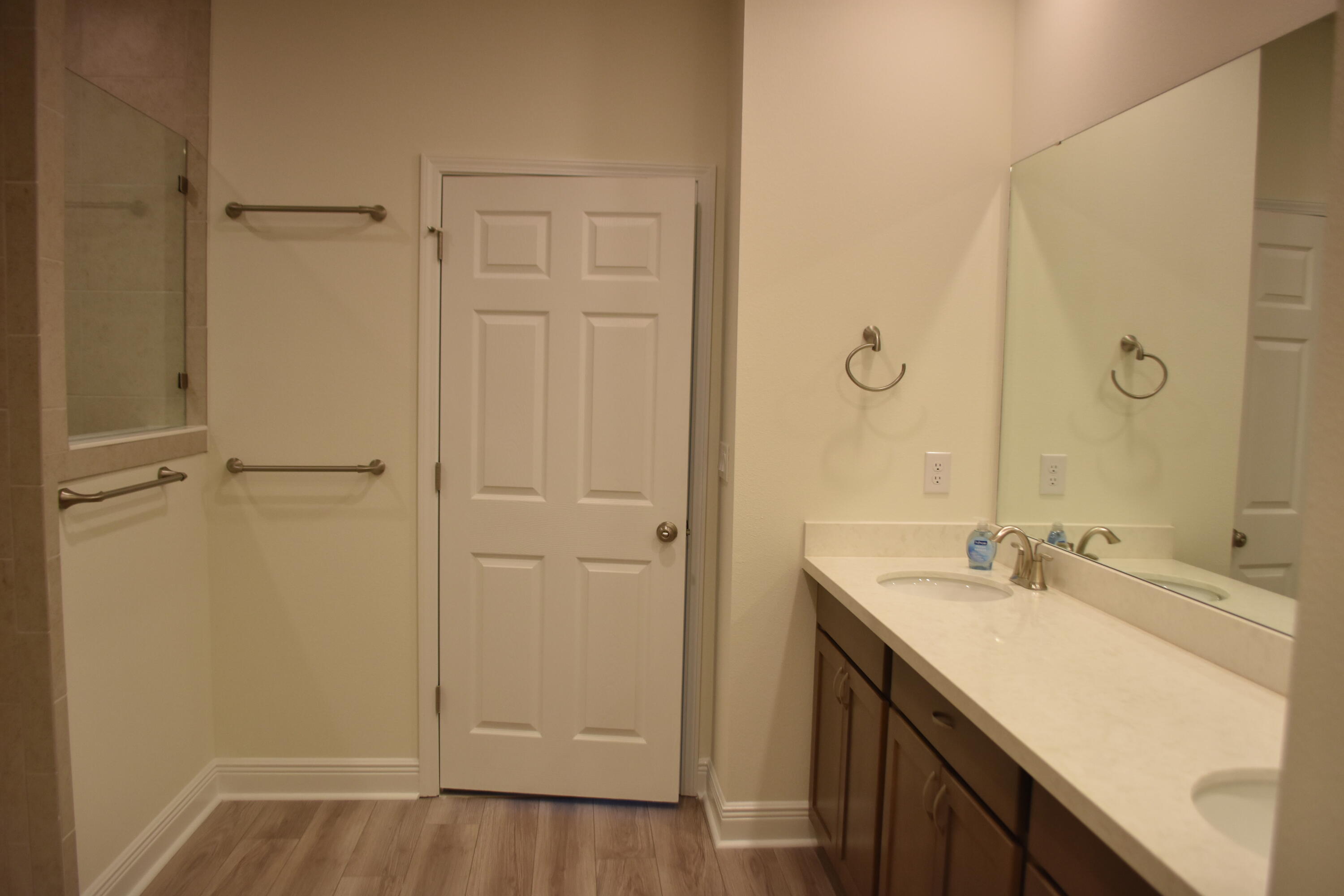 HAMMOCK BAY - Residential Lease