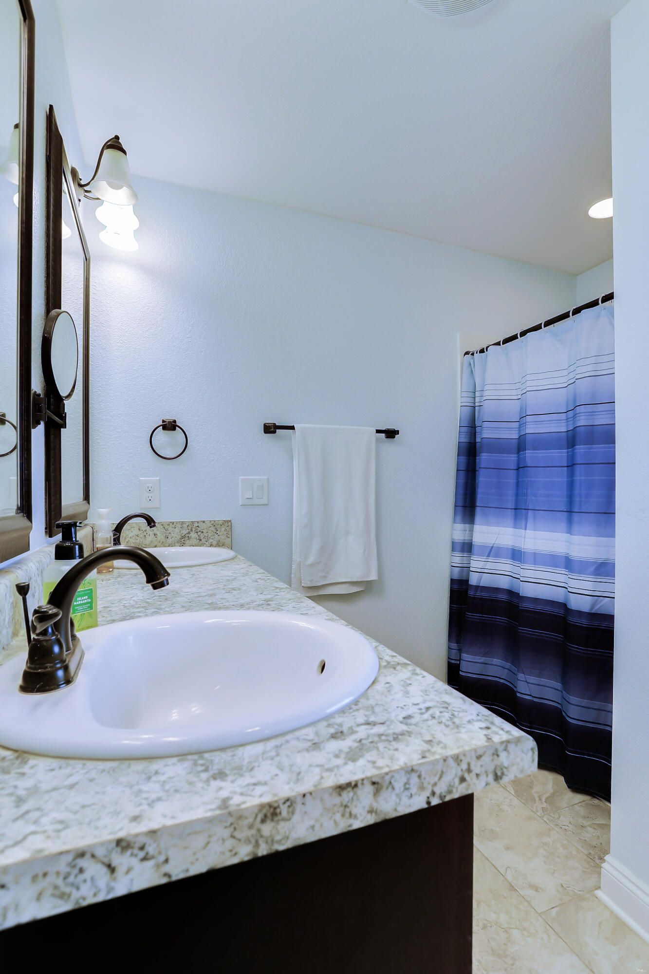 COVINGTON WOODS - Residential