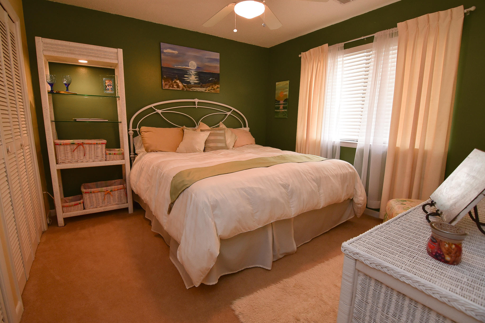 ROYAL OAK VILLAGE - Residential