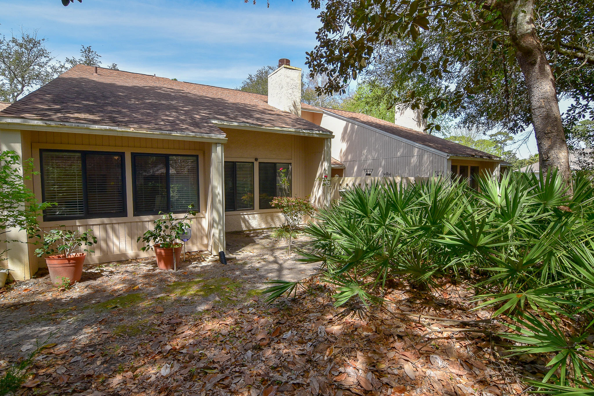 ROYAL OAK VILLAGE - Residential