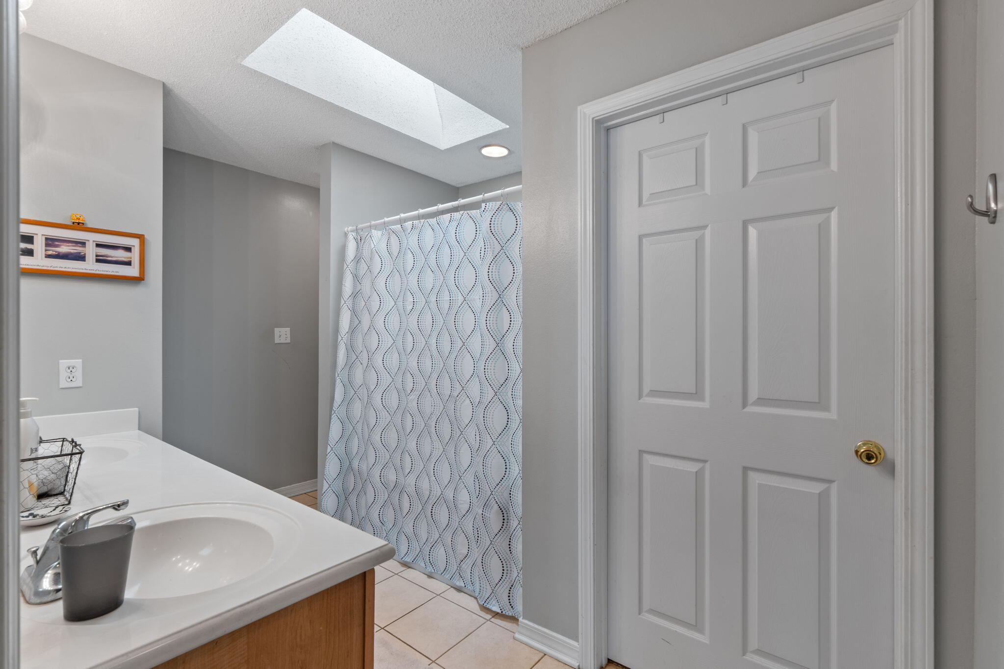 NORTH RIDGE GARDENS - Residential