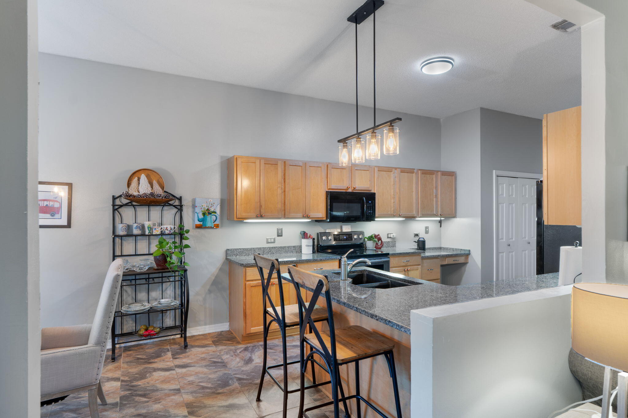 NORTH RIDGE GARDENS - Residential