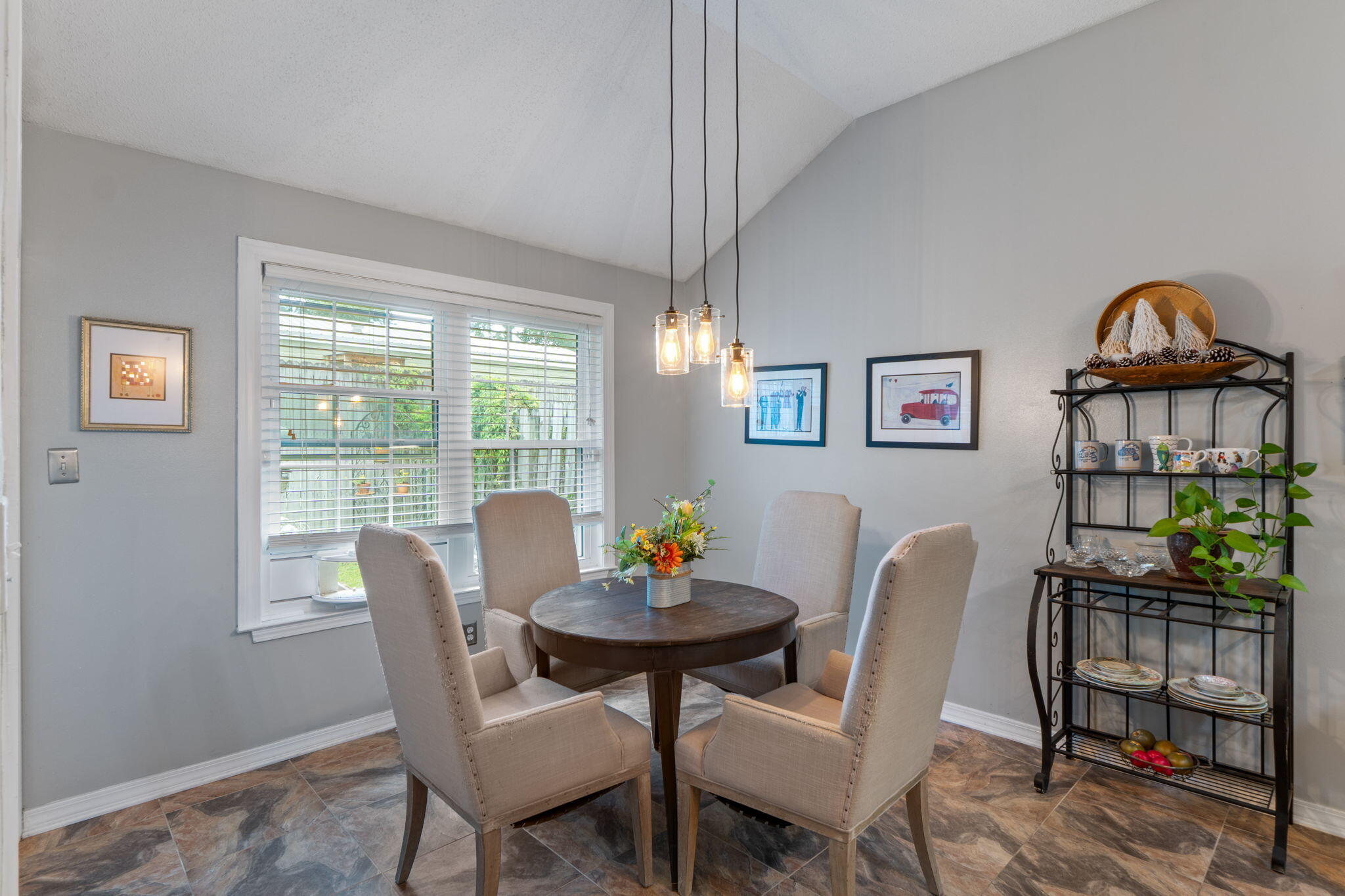 NORTH RIDGE GARDENS - Residential