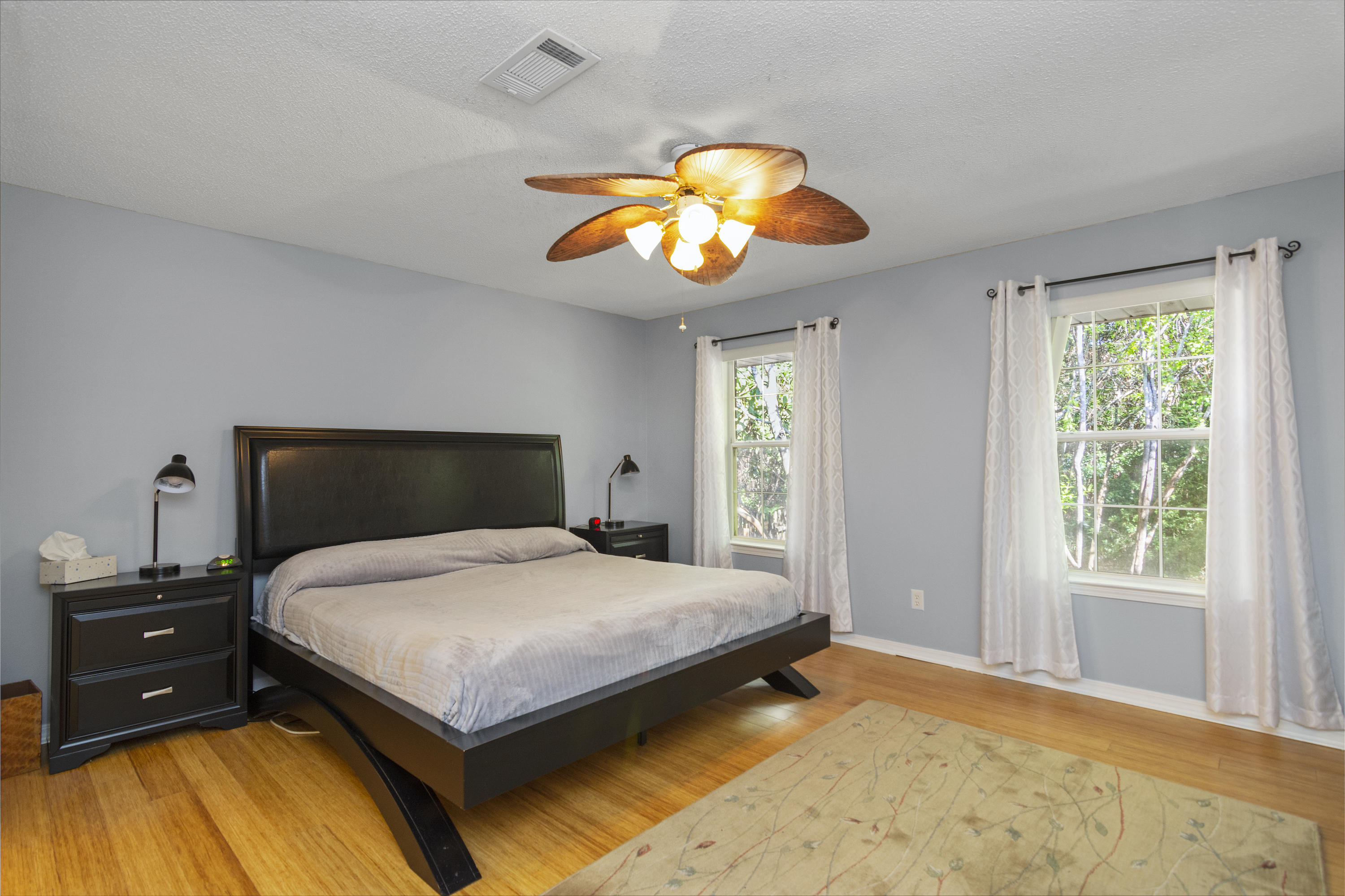 BISCAYNE POINTE - Residential