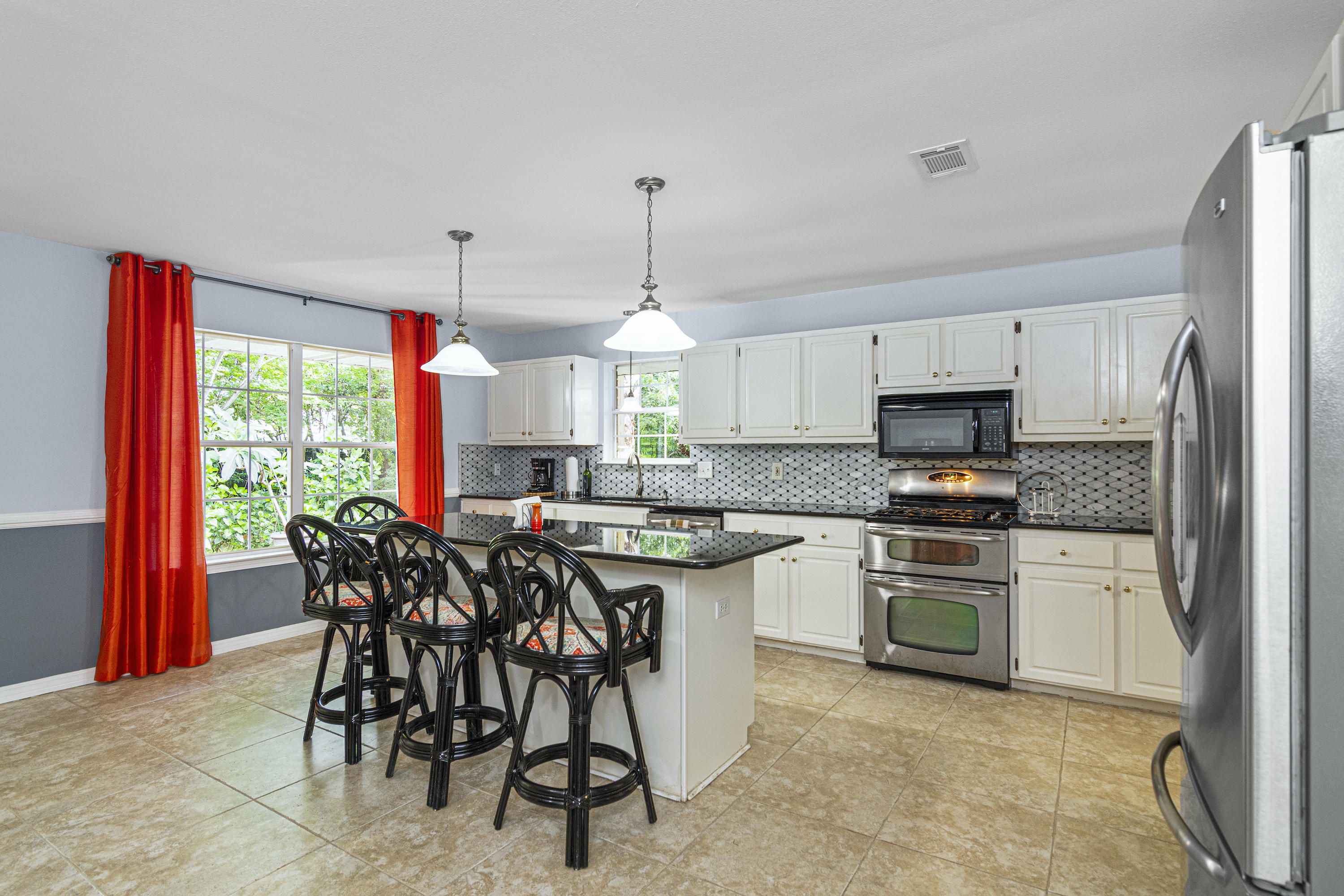 BISCAYNE POINTE - Residential