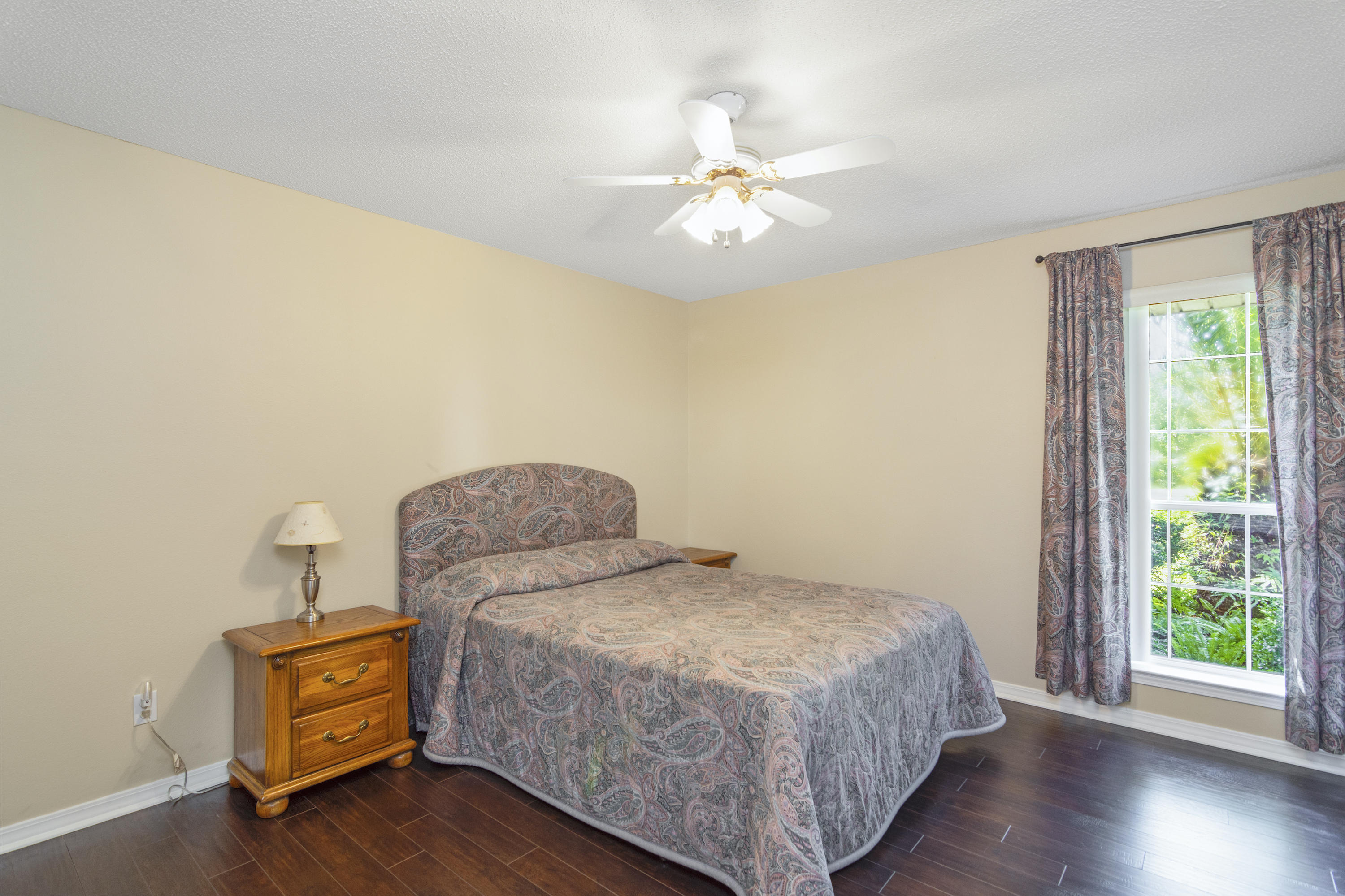 BISCAYNE POINTE - Residential