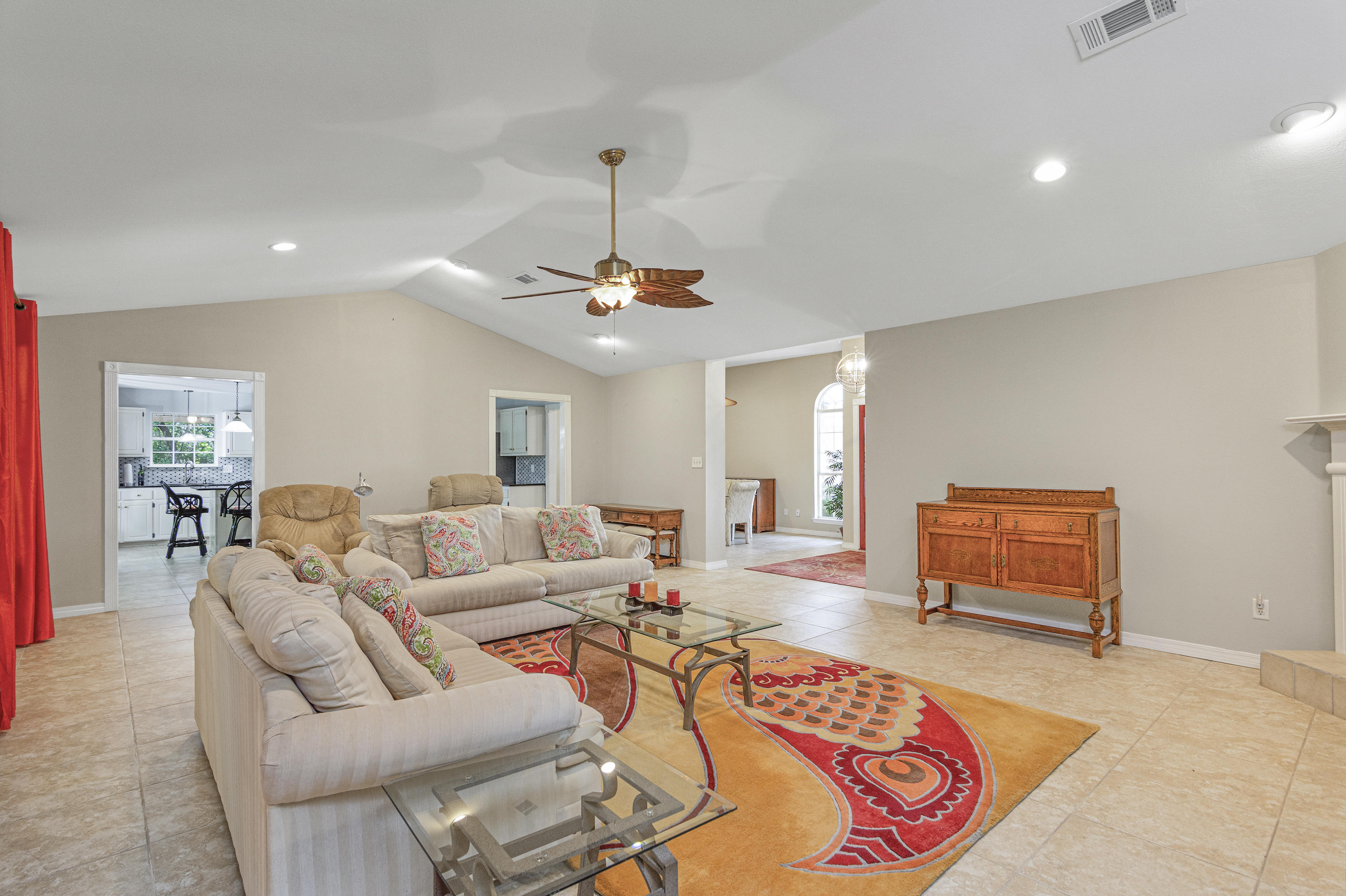 BISCAYNE POINTE - Residential