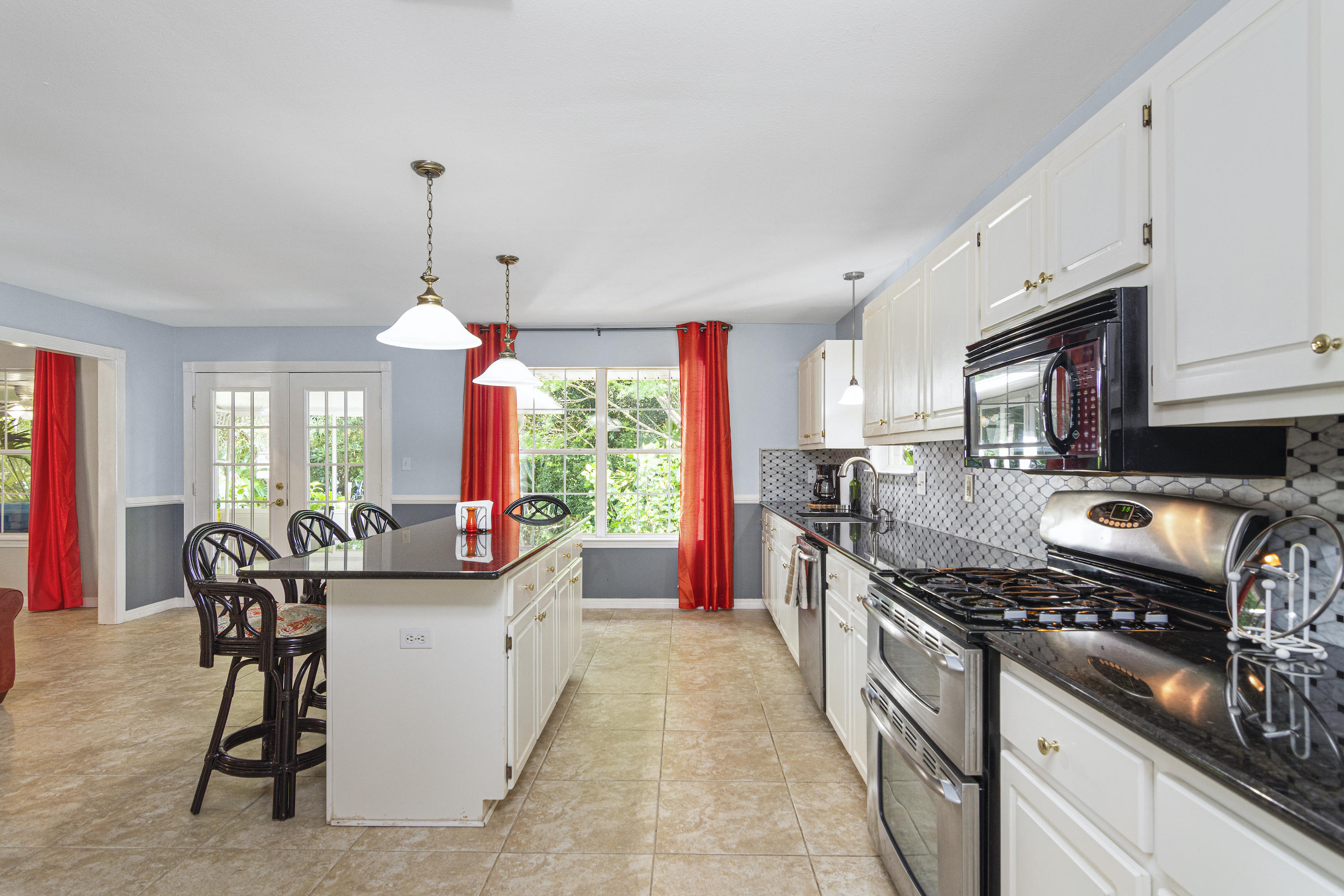 BISCAYNE POINTE - Residential