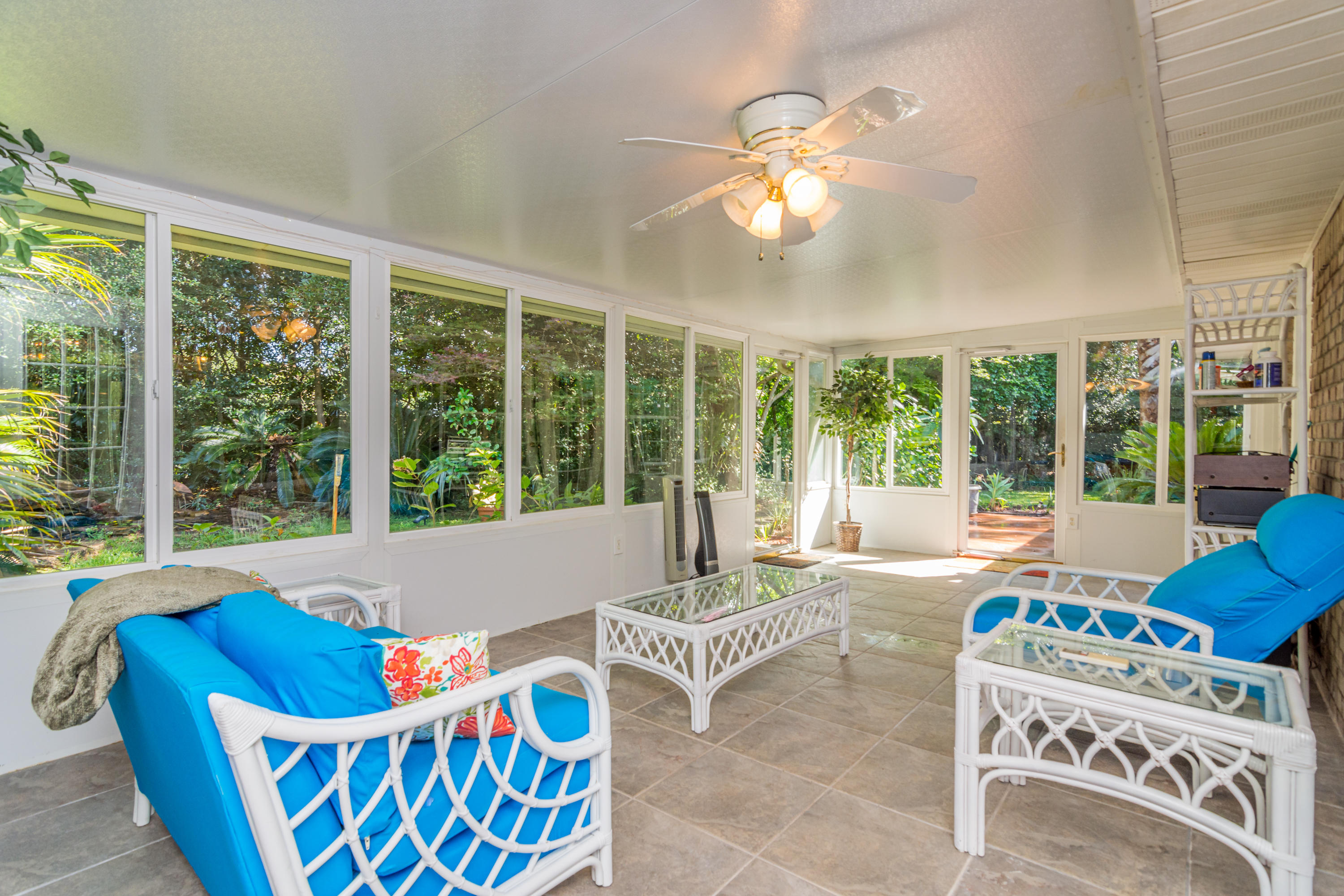 BISCAYNE POINTE - Residential