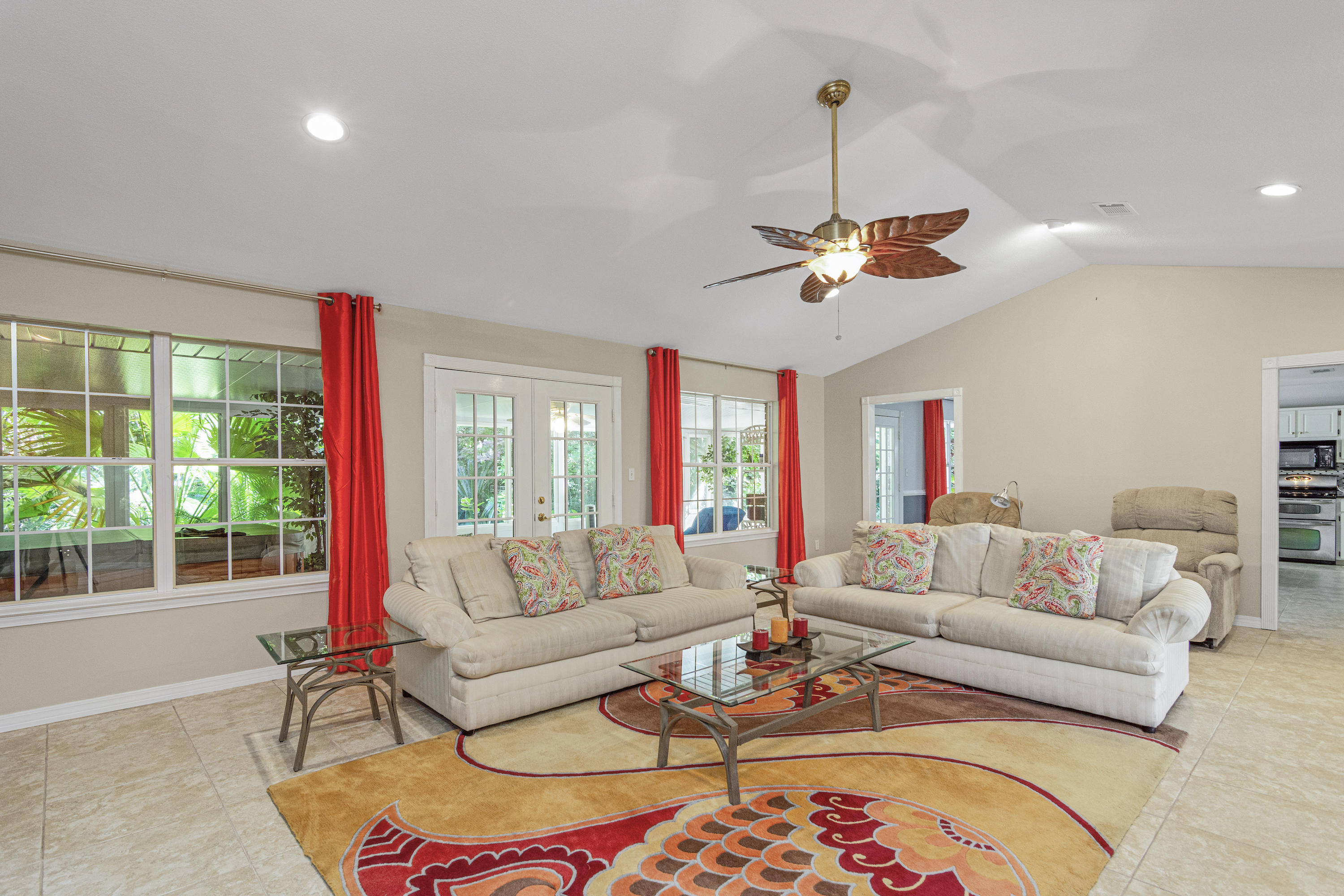 BISCAYNE POINTE - Residential