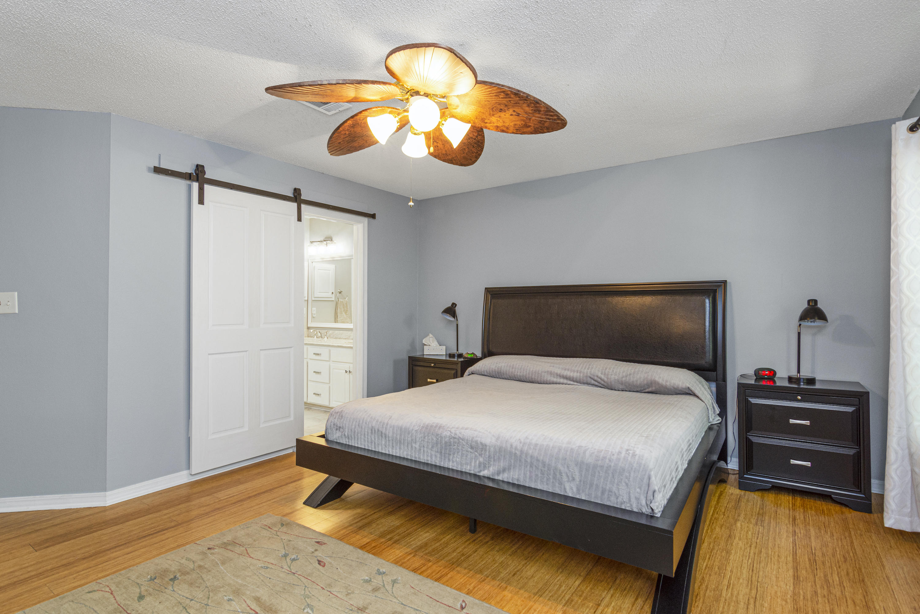 BISCAYNE POINTE - Residential