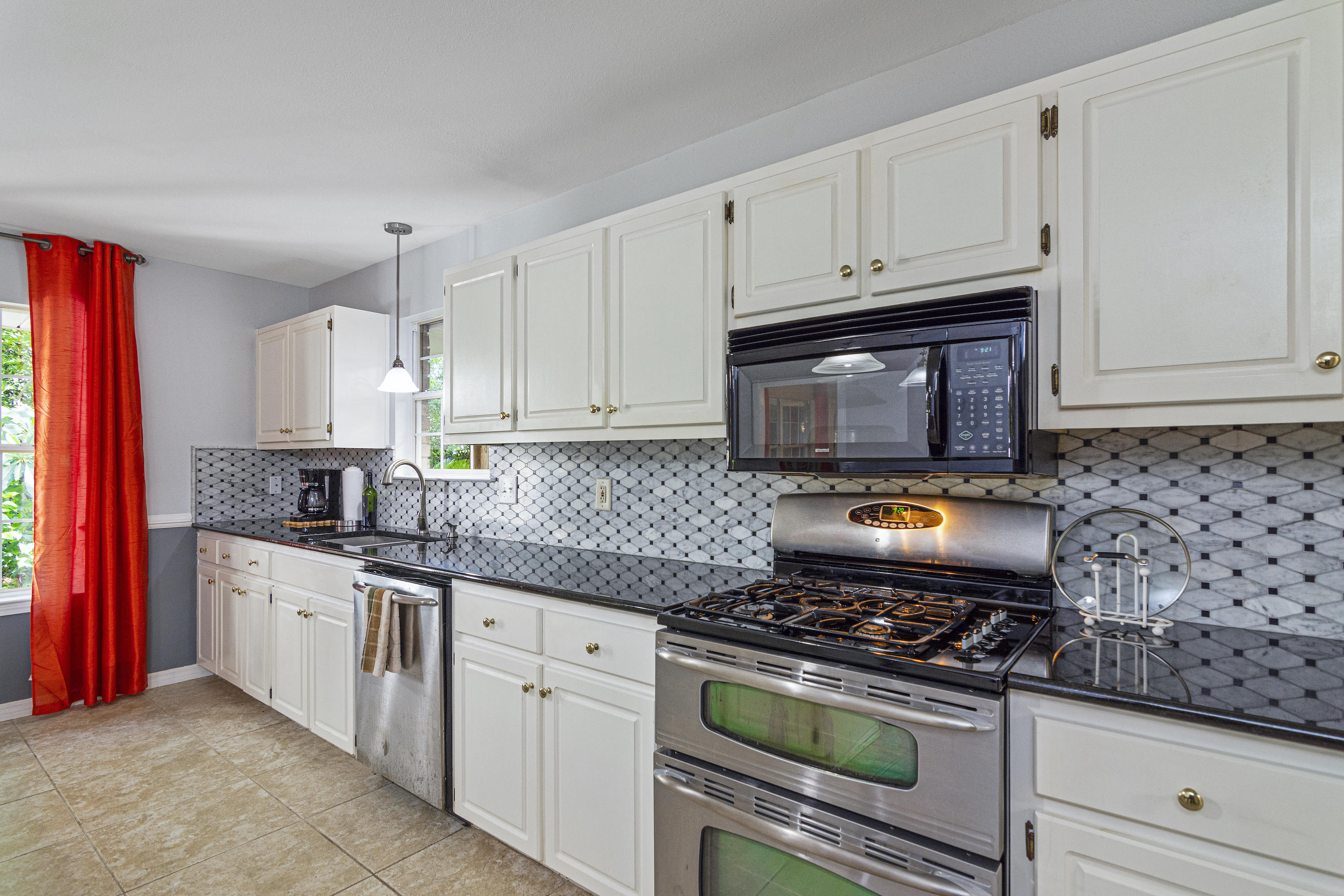 BISCAYNE POINTE - Residential