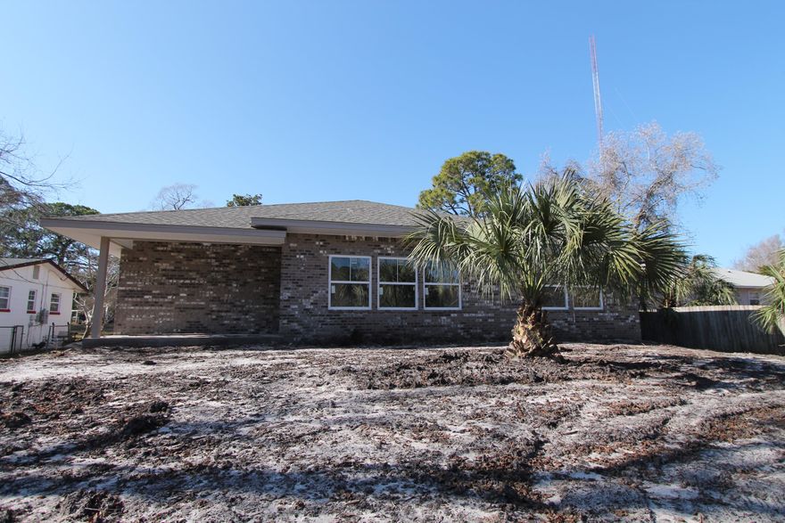 Builder pays most closing......call for details!!! Awesome floor plan by multiple award winning builder, and past Parade of Homes winner! Flooring and countertops may be chosen at this time. This 4/2 custom brick home has super curb appeal. There are 10 Ft. Ceilings w/ impressive crown molding, hand scrapped hardwood flooring, and 5 1/4'' baseboard throughout the main living areas. As you approach the front of the home, you will be quite impressed. The covered porch is very welcoming, and the gorgeous leaded glass door makes for a grand entrance. The formal dining room is at the right of the home's front and has an attractive arched entryway. As you continue down the hallway, you will then enter the chef's delight kitchen which