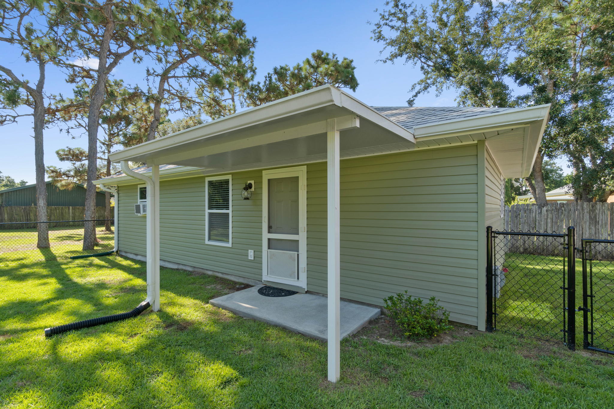 HOLLEY BY THE SEA - Residential