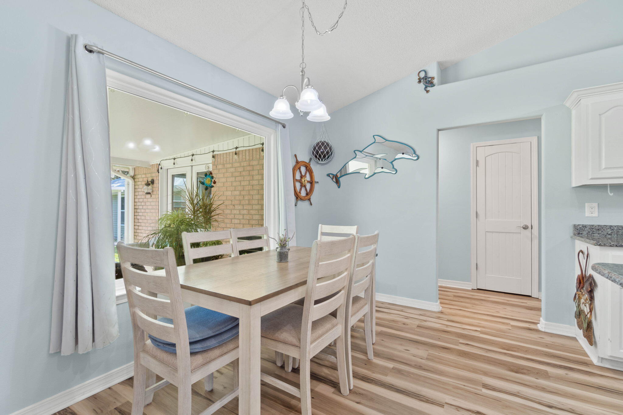 HOLLEY BY THE SEA - Residential