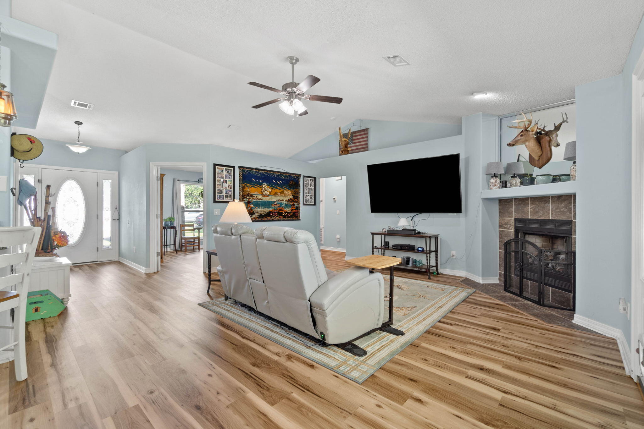 HOLLEY BY THE SEA - Residential