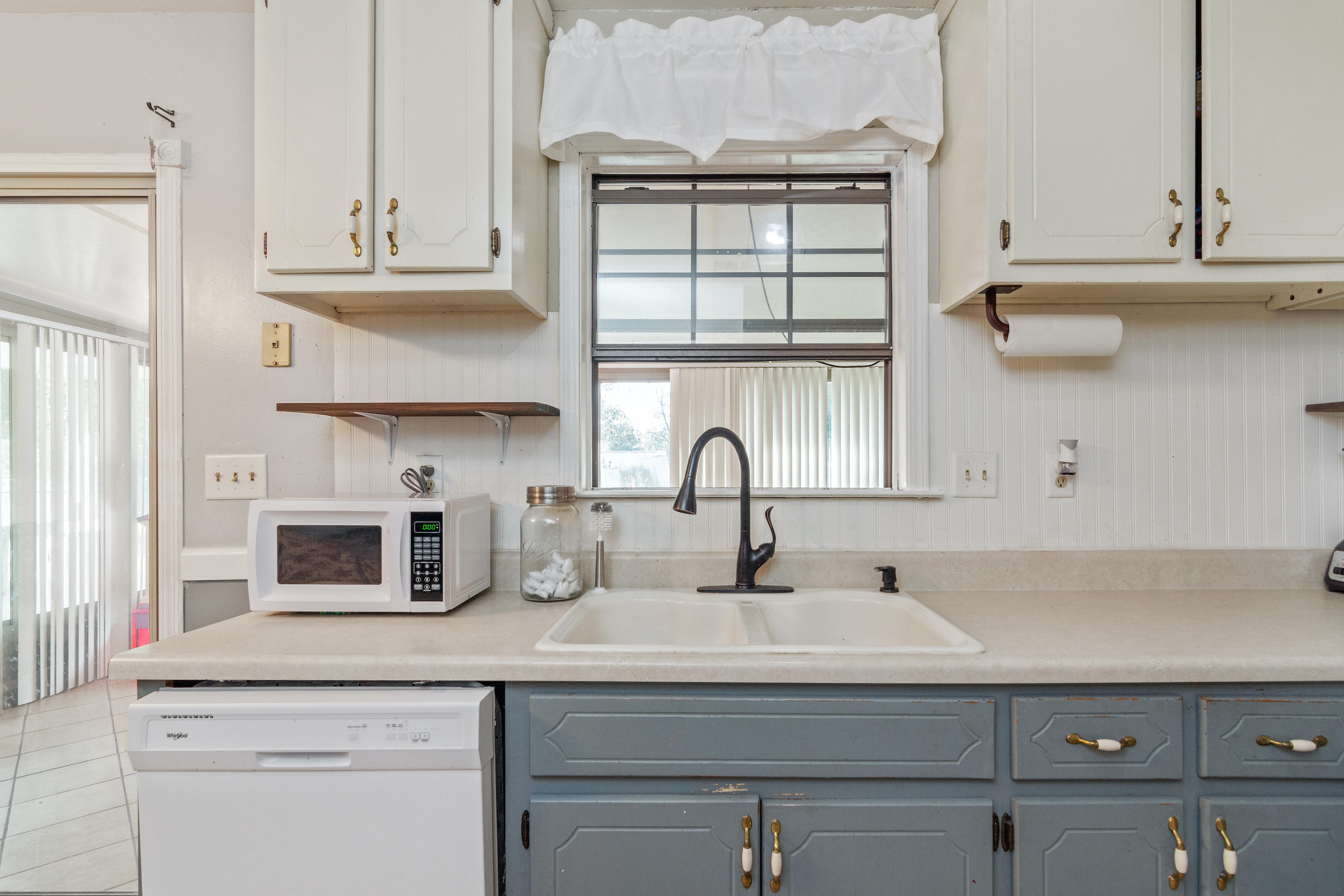 SHOAL CREEK MANOR WEST - Residential