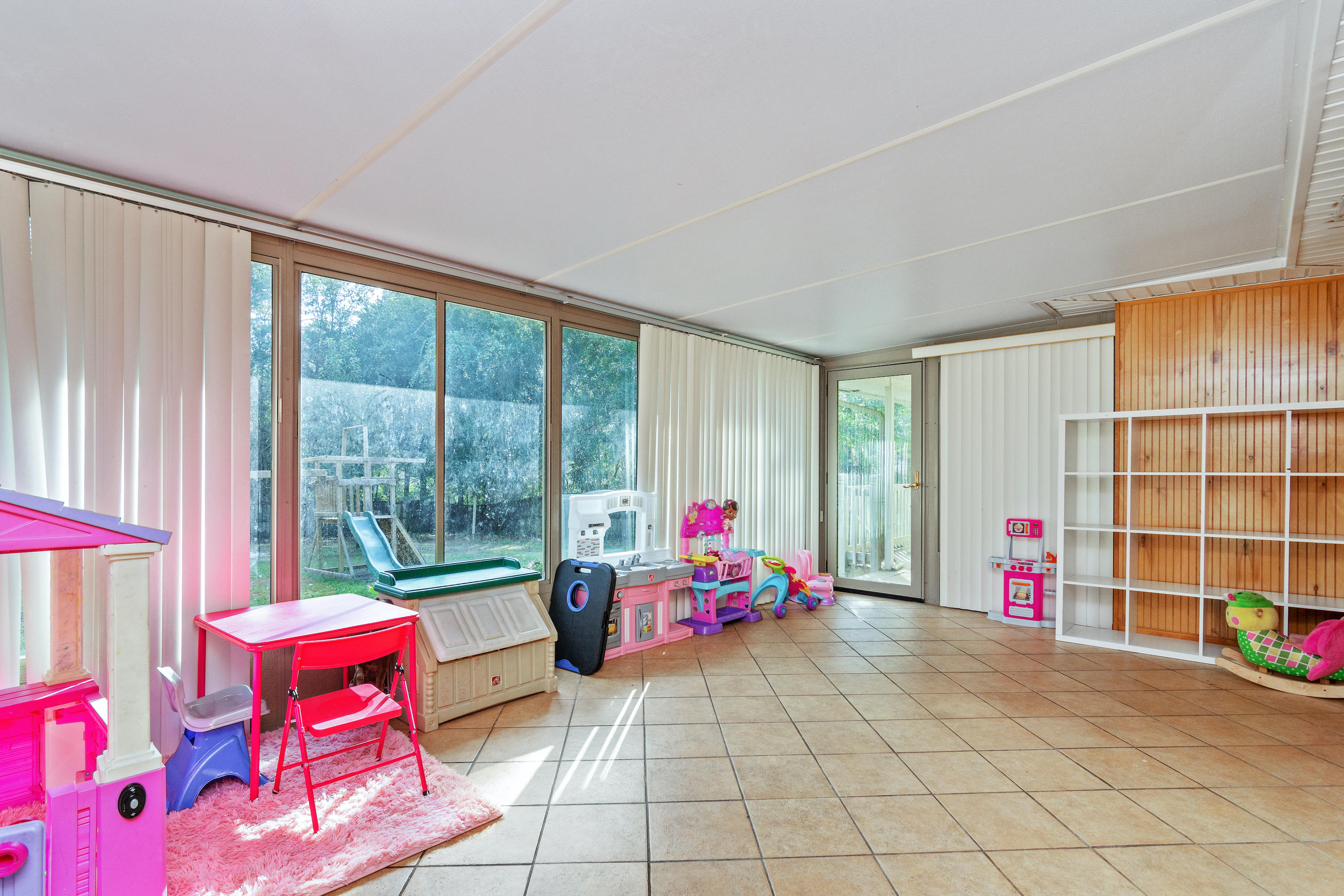 SHOAL CREEK MANOR WEST - Residential